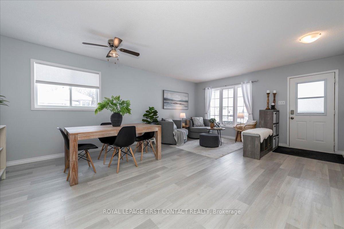 Photo 4 of 68 Draper Crescent, Barrie, Painswick North — HOMEH