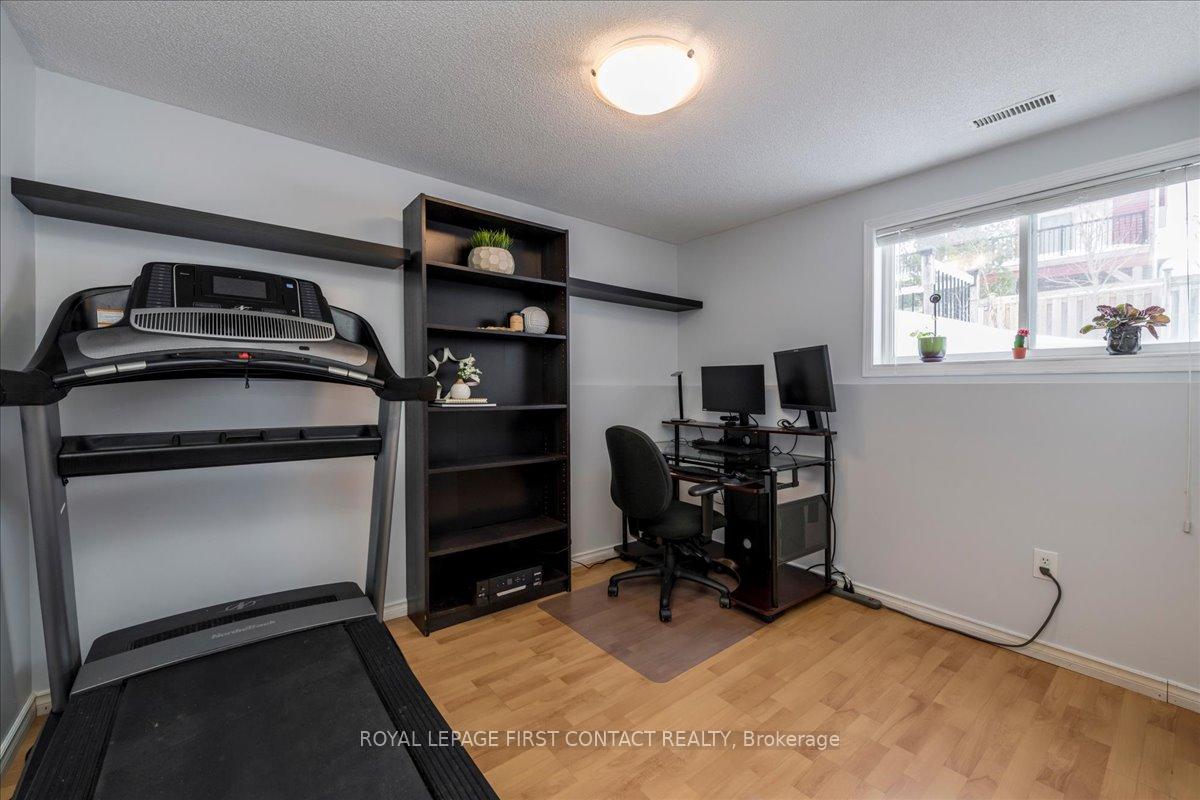 Photo 20 of 68 Draper Crescent, Barrie, Painswick North — HOMEH