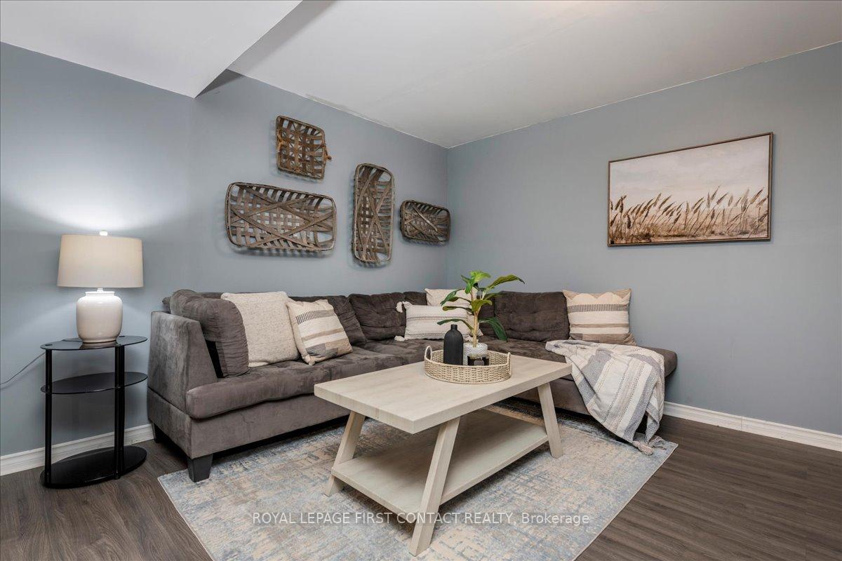 Photo 25 of 68 Draper Crescent, Barrie, Painswick North — HOMEH
