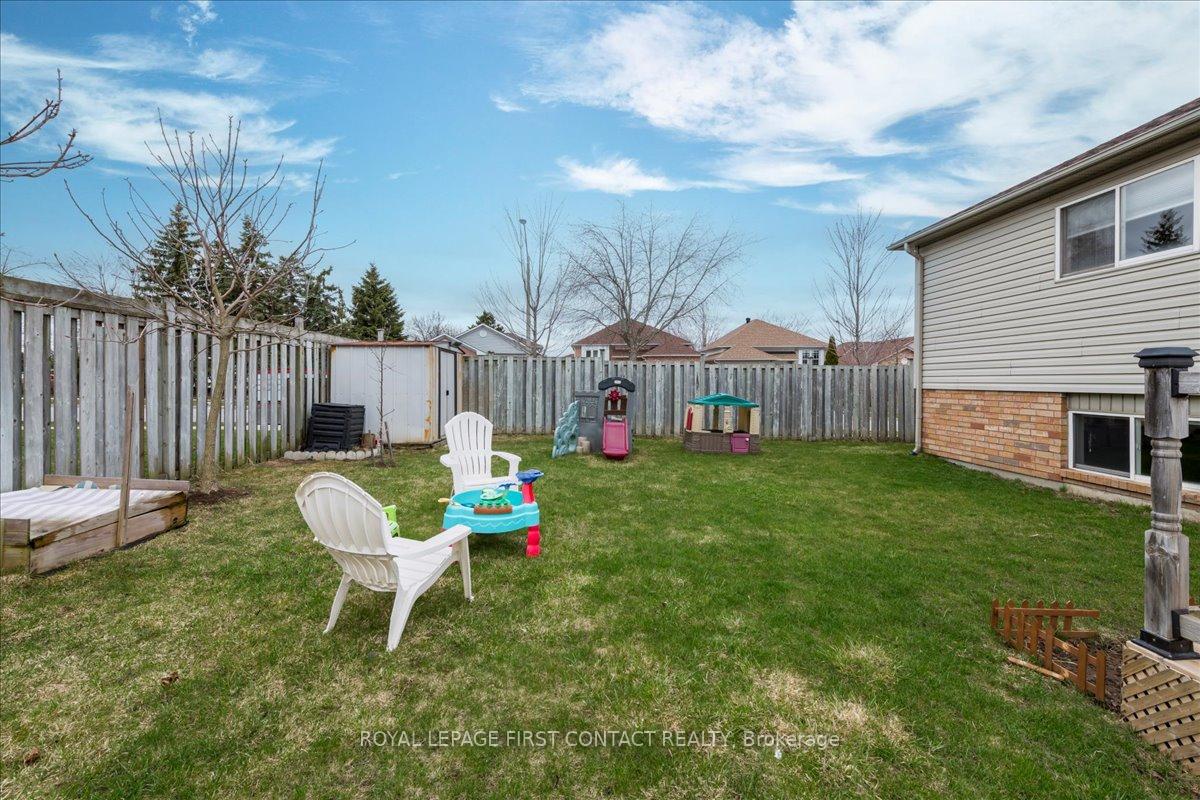 Photo 28 of 68 Draper Crescent, Barrie, Painswick North — HOMEH