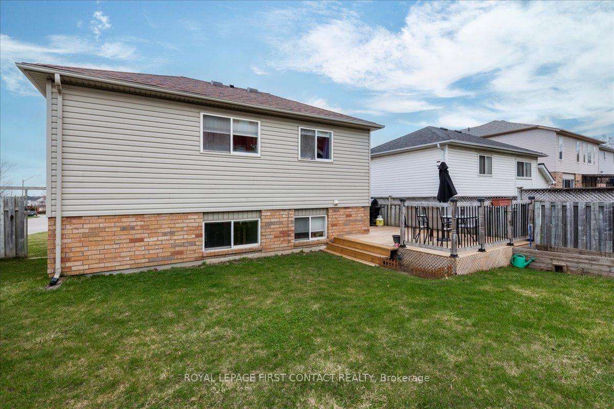 Photo 31 of 68 Draper Crescent, Barrie, Painswick North — HOMEH