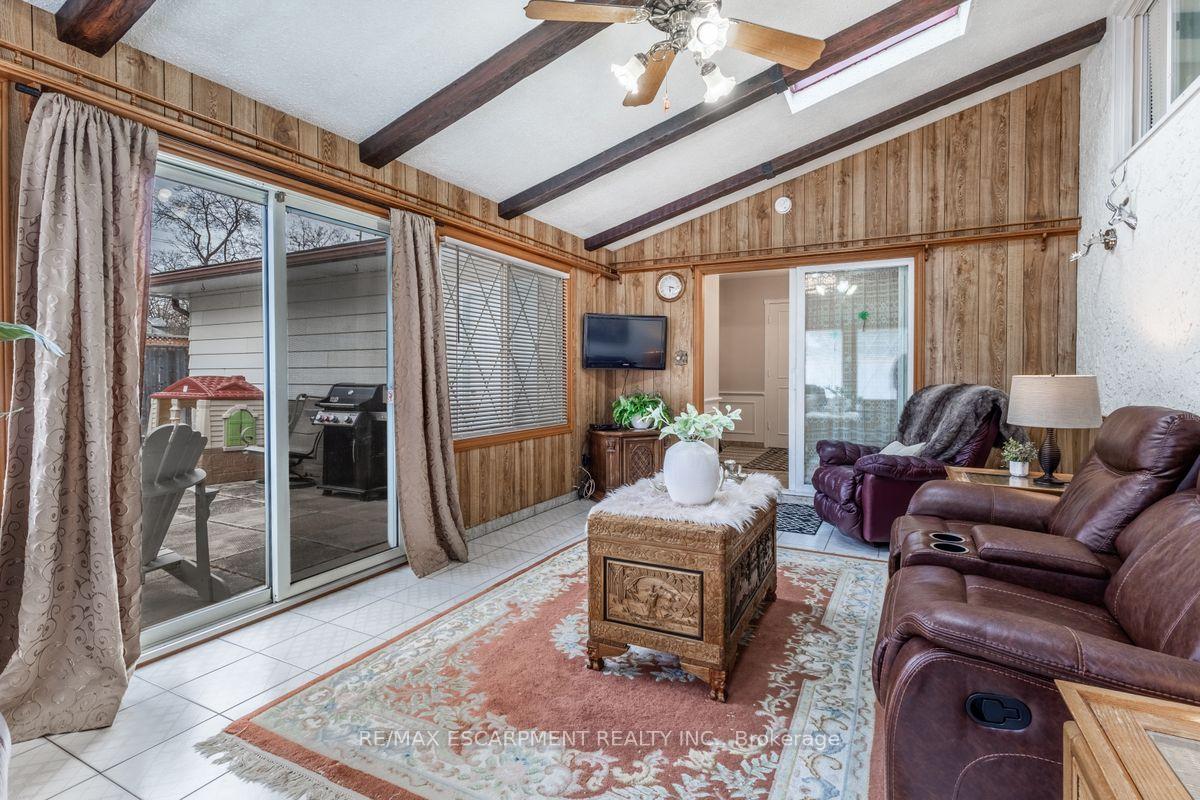 Photo 7 of 984 Easterbrook Avenue, Burlington, Bayview — HOMEH