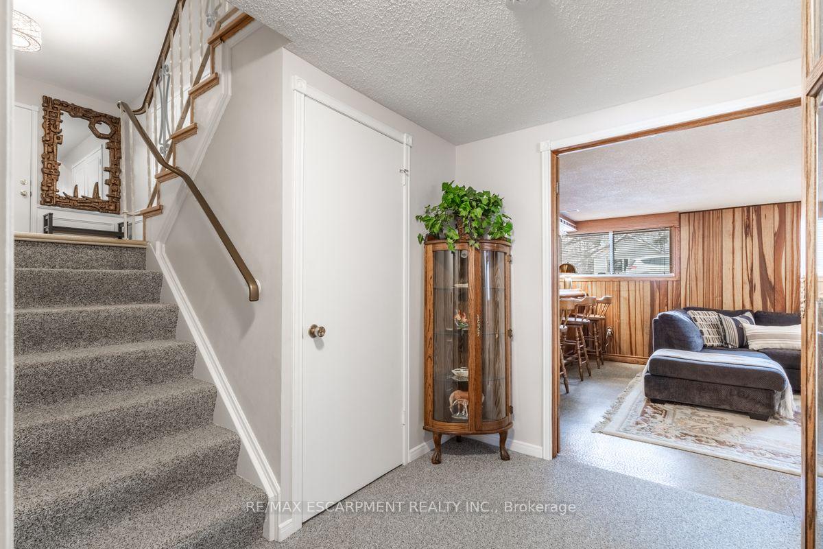Photo 18 of 984 Easterbrook Avenue, Burlington, Bayview — HOMEH