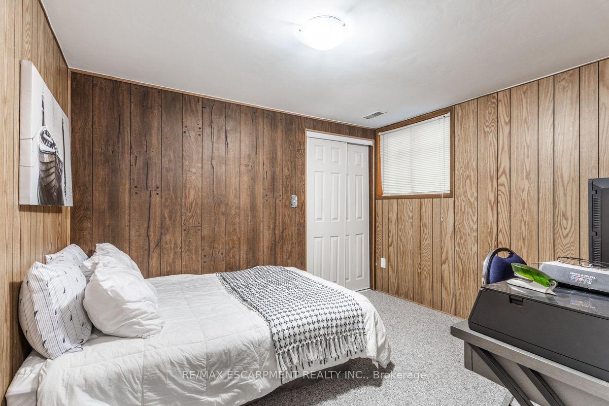 Photo 21 of 984 Easterbrook Avenue, Burlington, Bayview — HOMEH