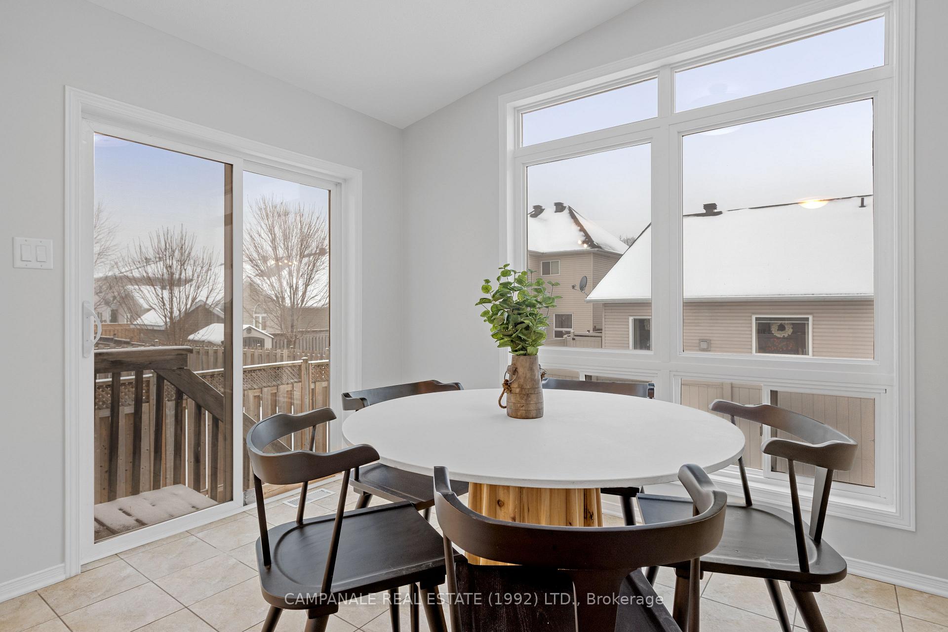 Photo 14 of 94 Wolff Crescent, Arnprior — HOMEH