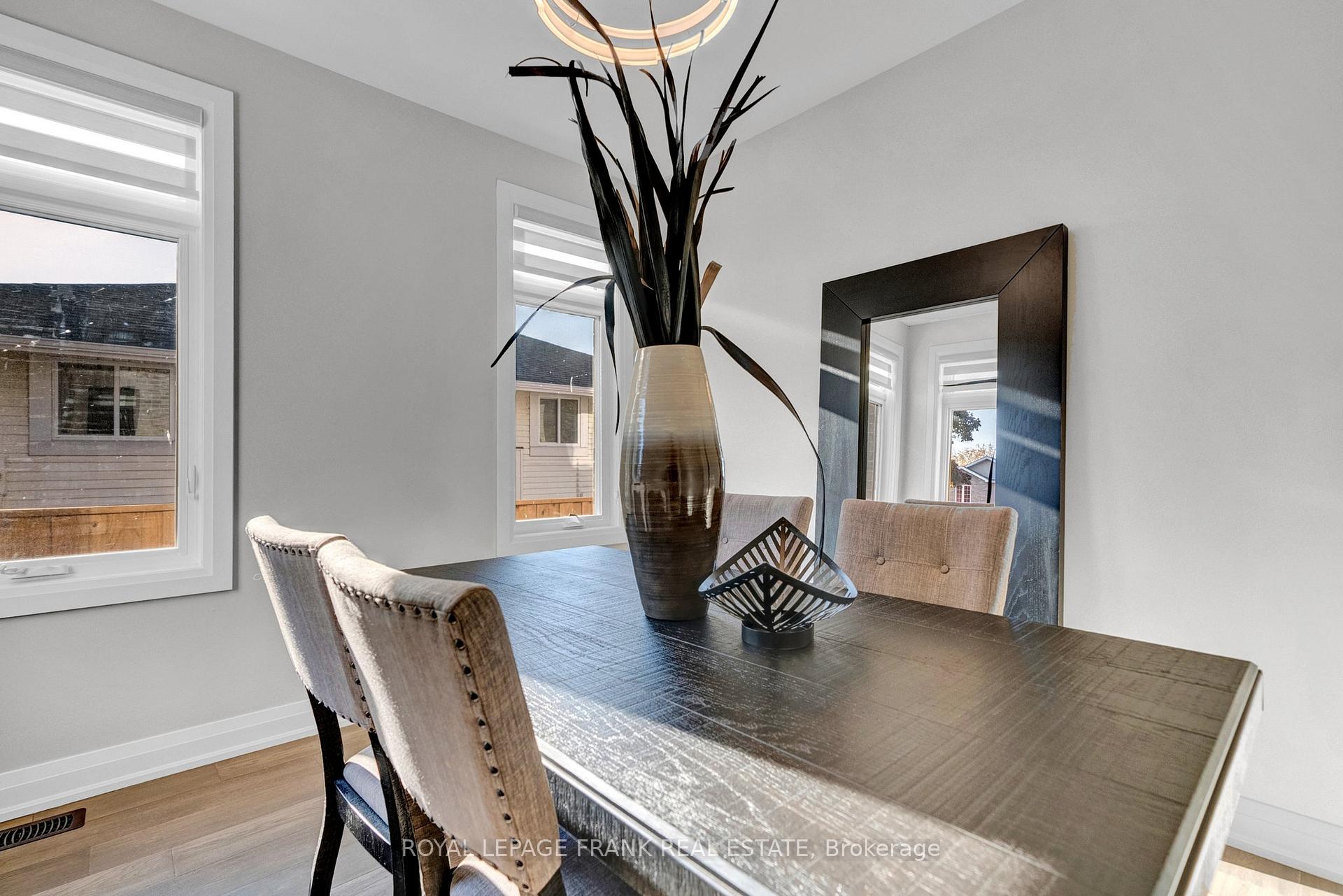 Photo 4 of 628 Capilano Crescent, Oshawa, Donevan — HOMEH