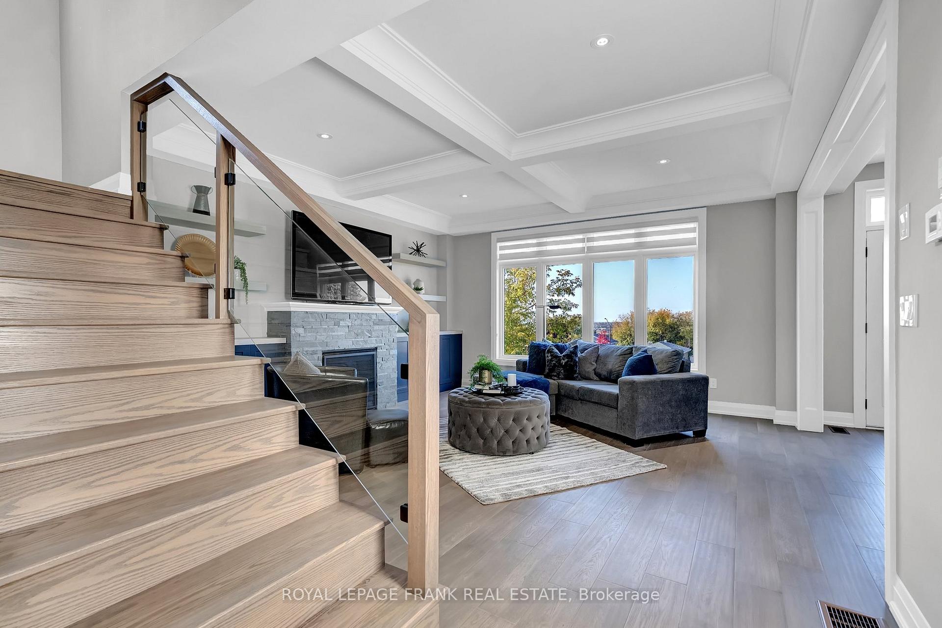 Photo 5 of 628 Capilano Crescent, Oshawa, Donevan — HOMEH