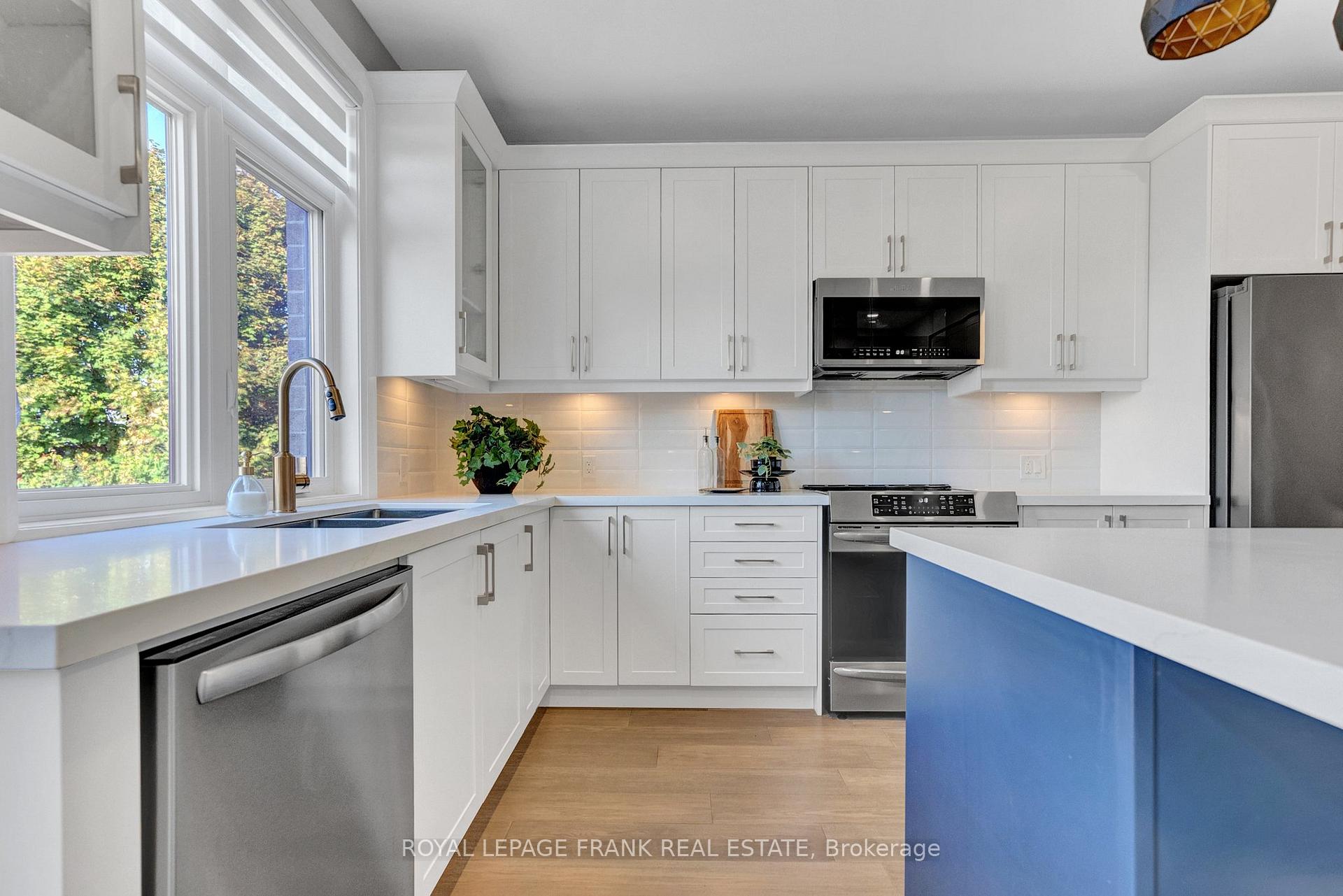 Photo 11 of 628 Capilano Crescent, Oshawa, Donevan — HOMEH