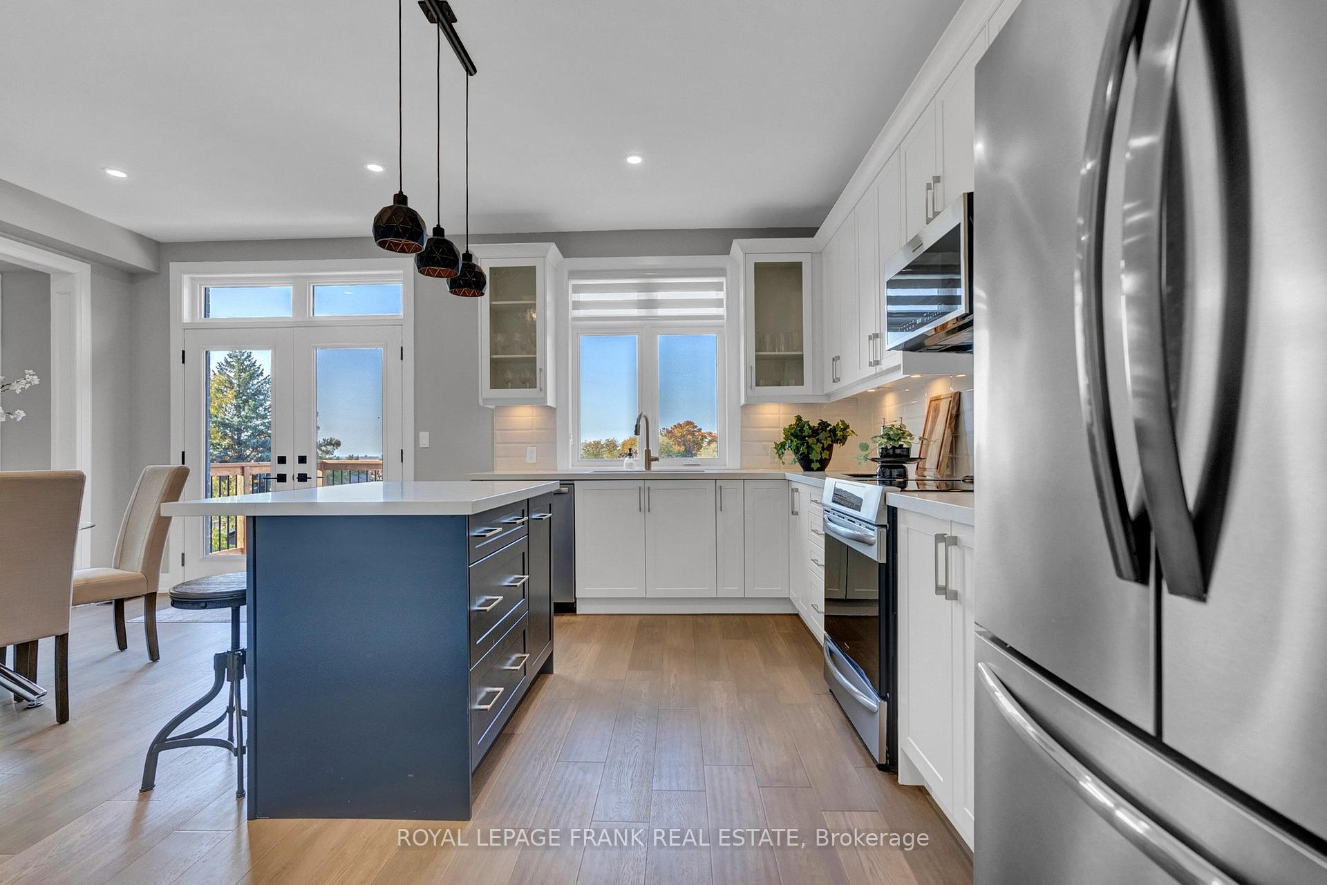 Photo 13 of 628 Capilano Crescent, Oshawa, Donevan — HOMEH