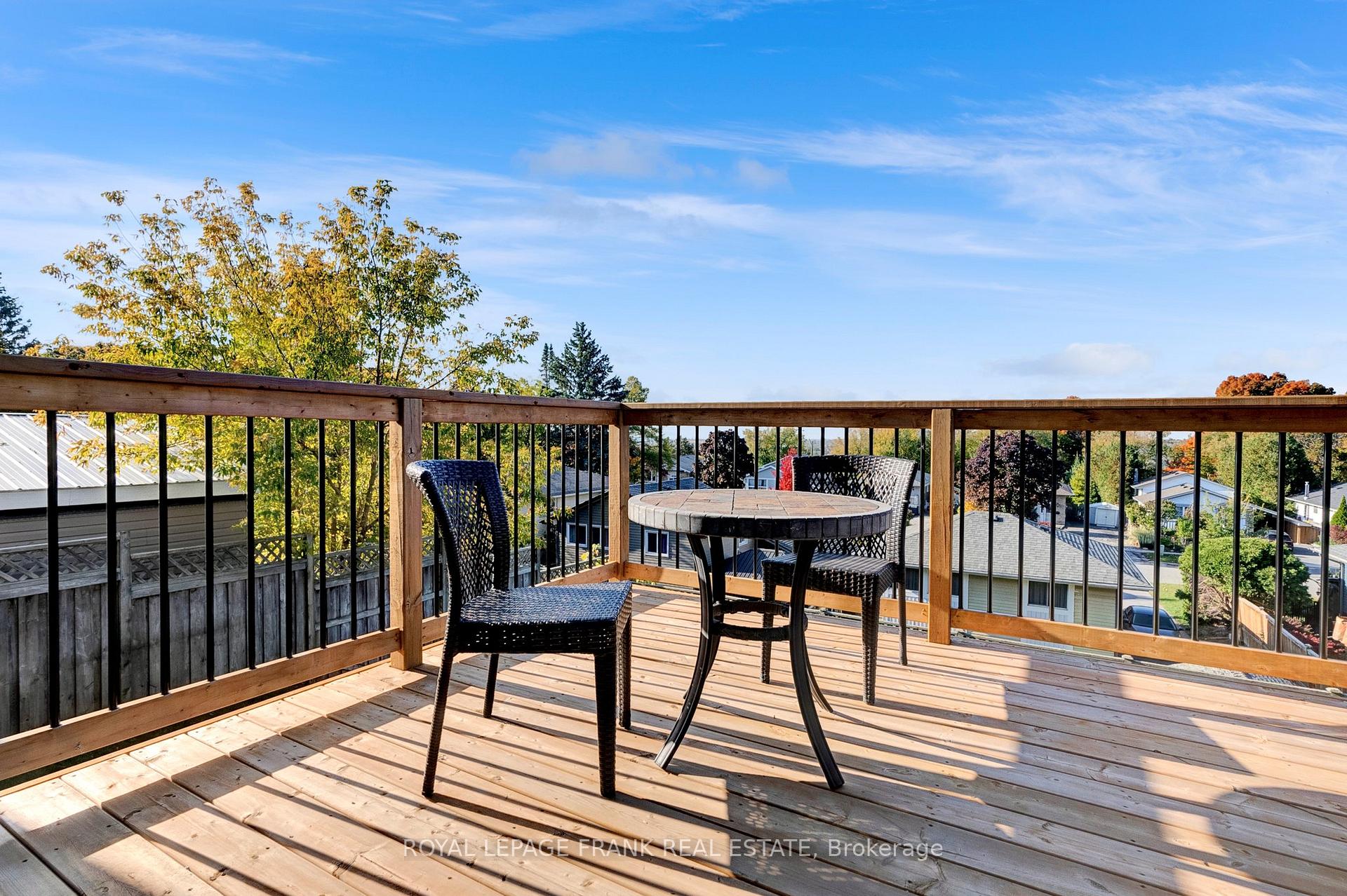 Photo 16 of 628 Capilano Crescent, Oshawa, Donevan — HOMEH