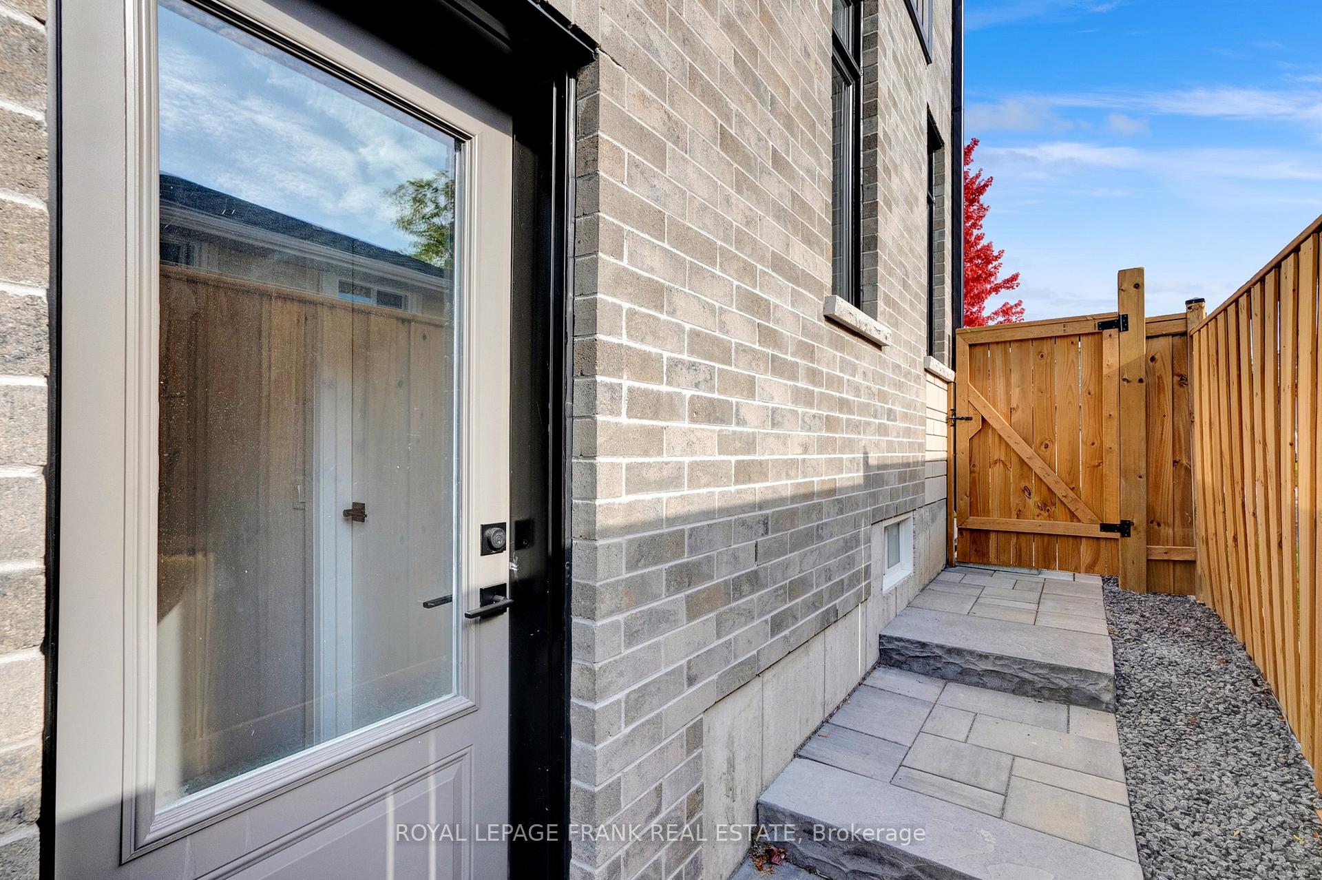 Photo 30 of 628 Capilano Crescent, Oshawa, Donevan — HOMEH