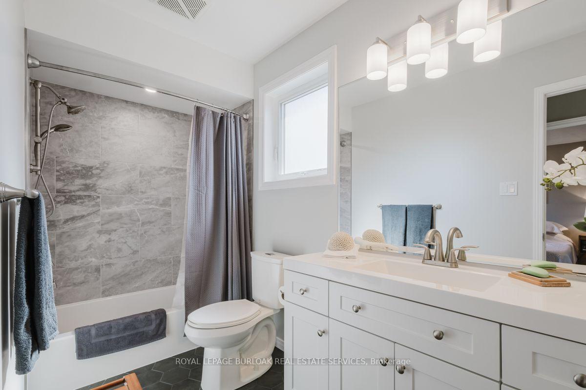 Photo 16 of 649 Amelia Crescent, Burlington, Appleby — HOMEH