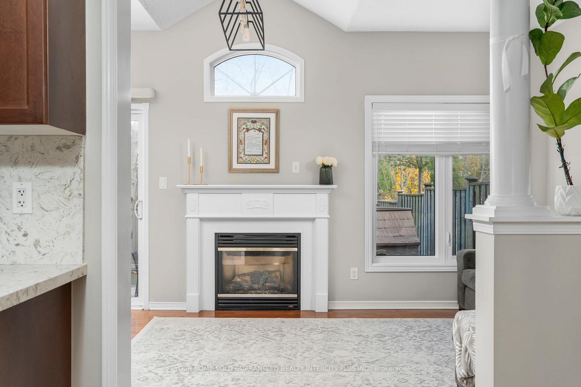 Photo 18 of 19 Vandervoort Drive, Richmond Hill, Jefferson — HOMEH