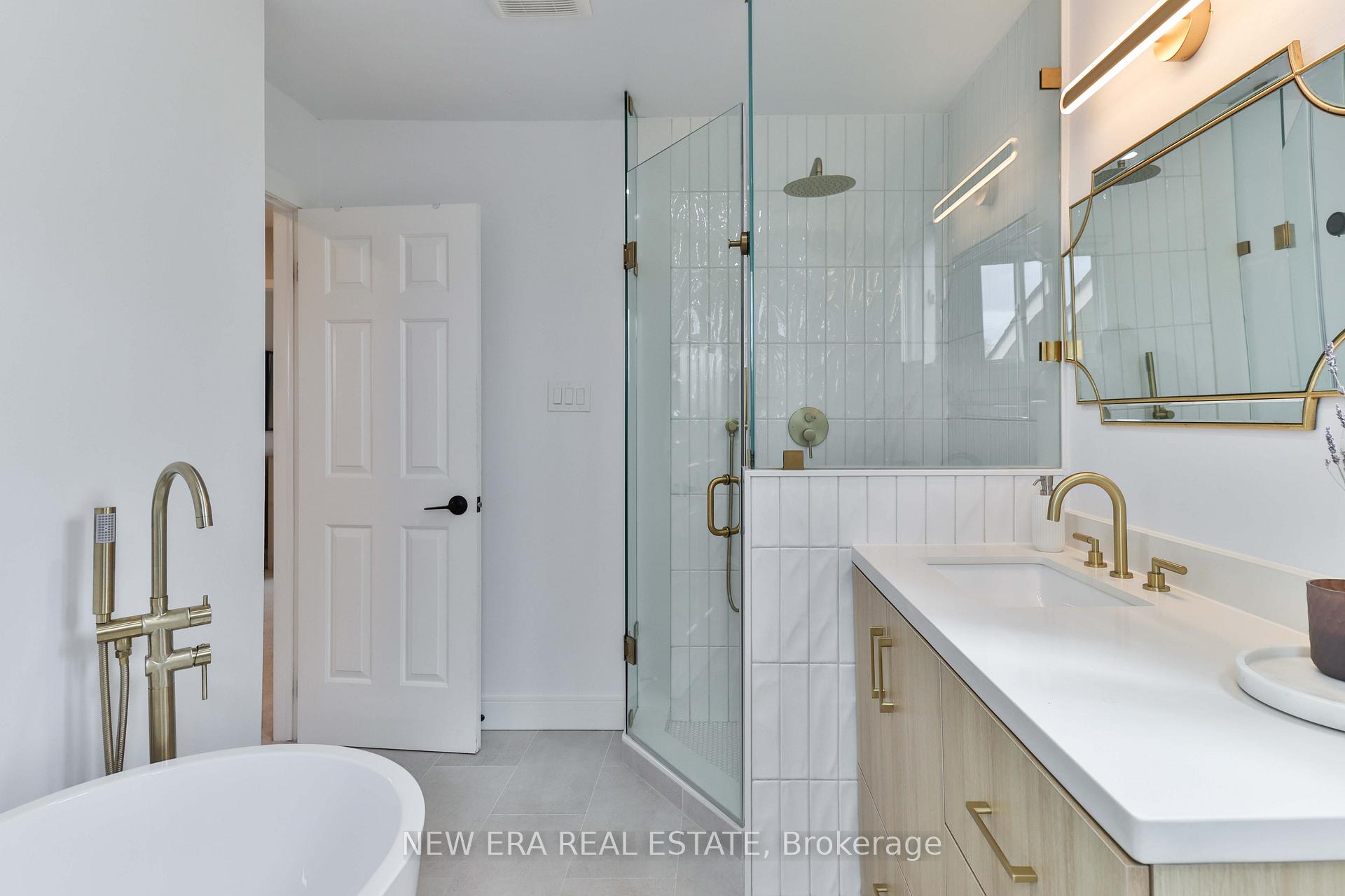 Photo 25 of 549 Deerhurst Drive, Burlington, Appleby — HOMEH