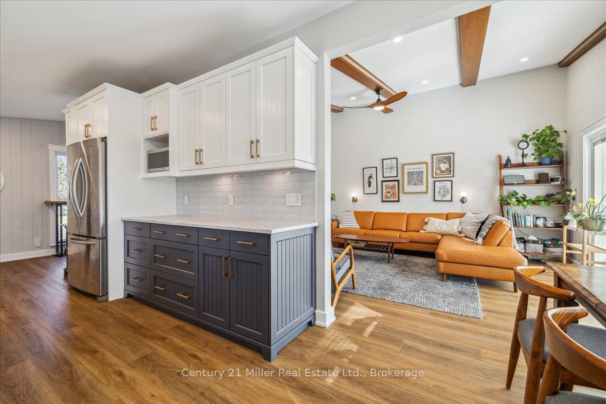 Photo 10 of 5550 Appleby Line, Burlington, Rural Burlington — HOMEH
