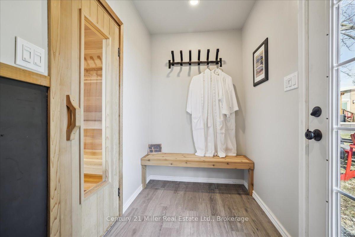 Photo 43 of 5550 Appleby Line, Burlington, Rural Burlington — HOMEH