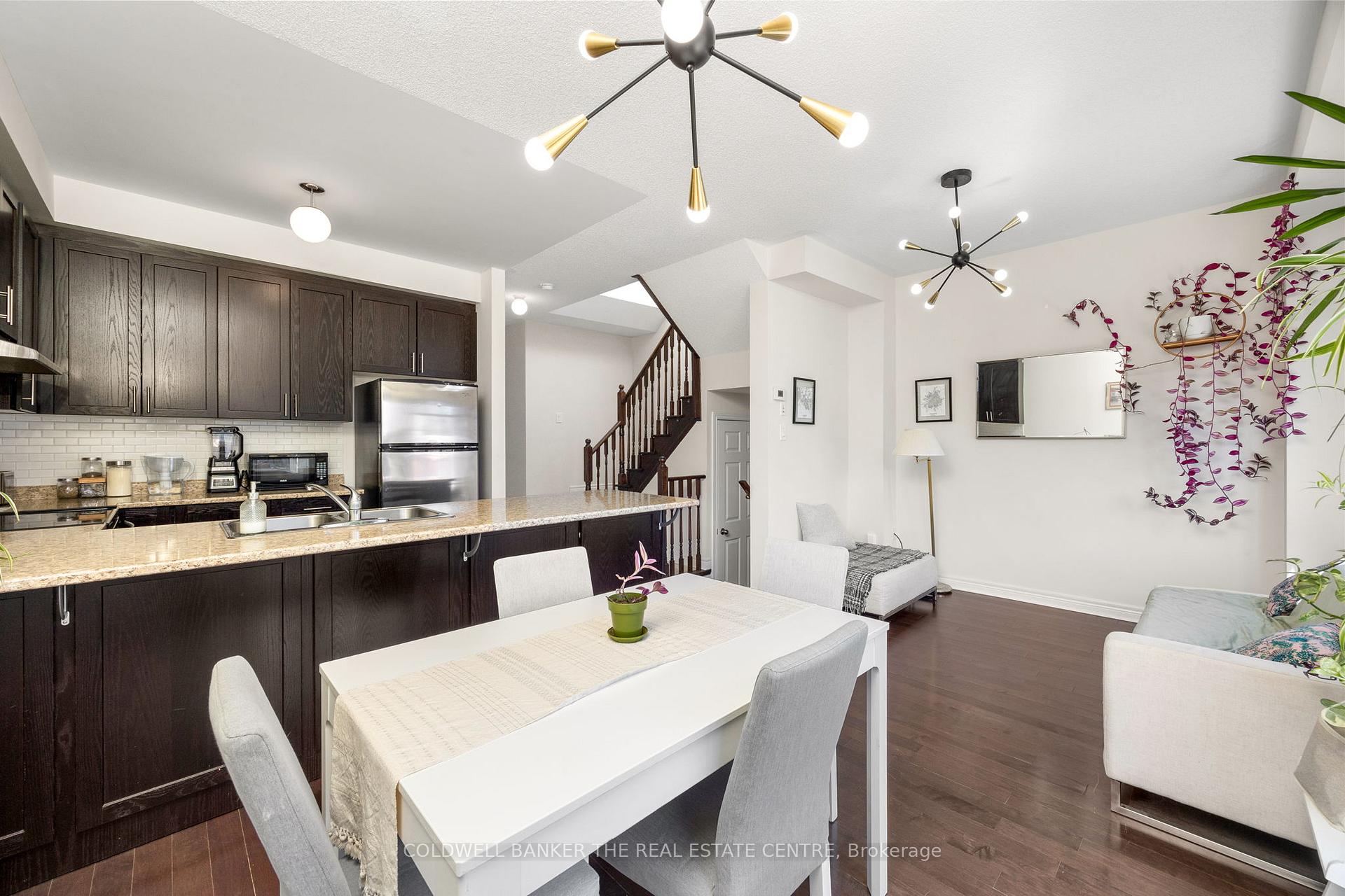 Photo 9 of 59 Forsyth Crescent, Barrie, West Bayfield — HOMEH