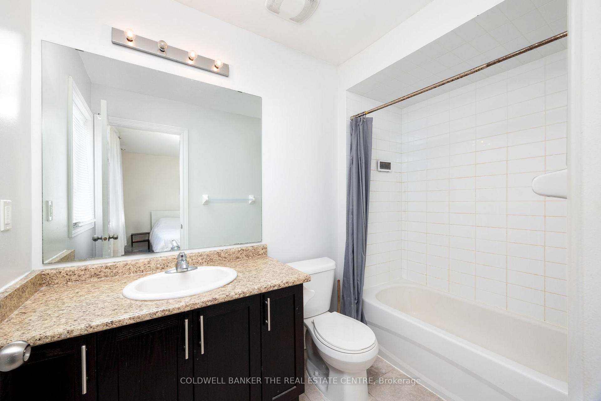 Photo 23 of 59 Forsyth Crescent, Barrie, West Bayfield — HOMEH