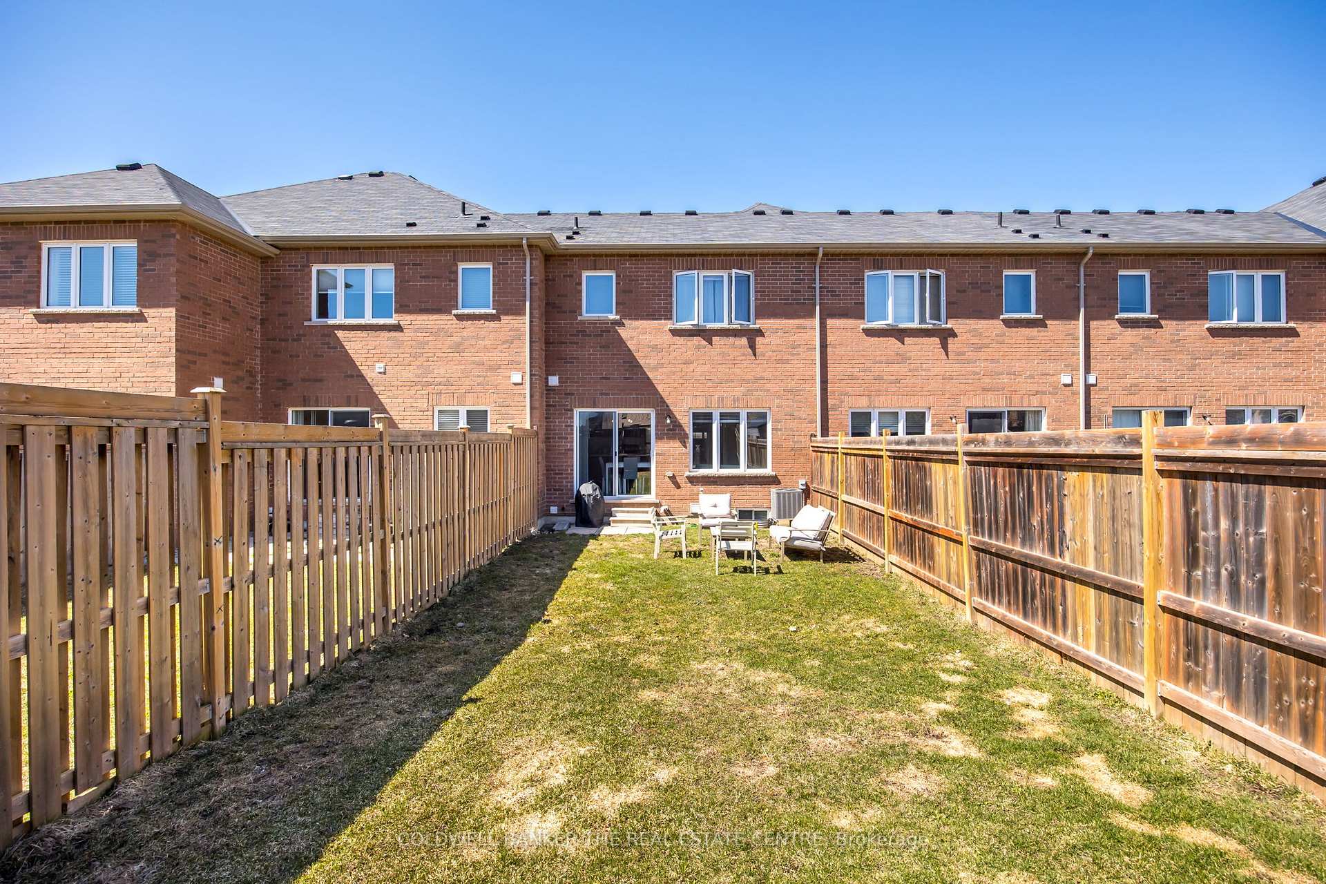 Photo 25 of 59 Forsyth Crescent, Barrie, West Bayfield — HOMEH