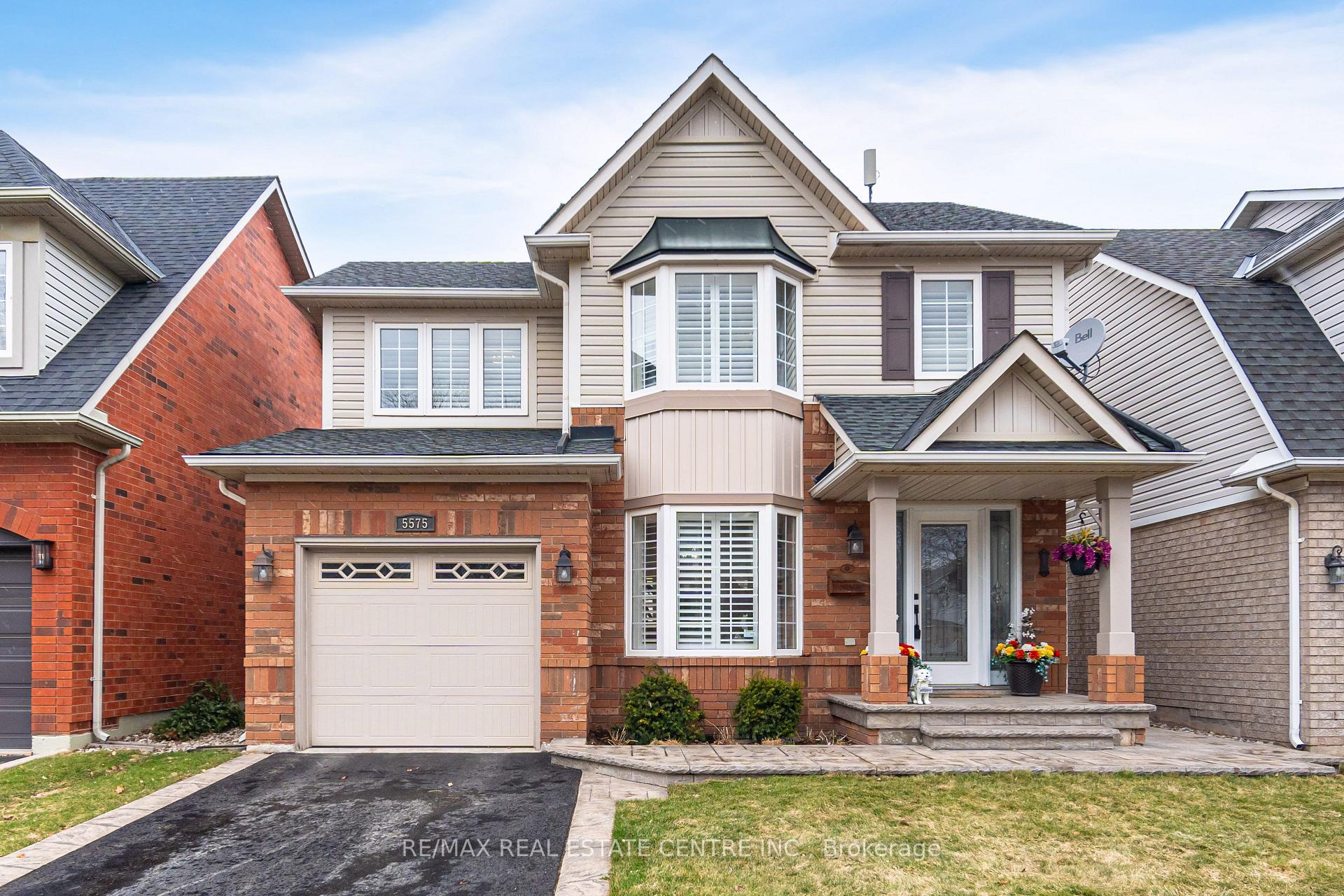 Photo 1 of 5575 Thorn Lane, Burlington, Orchard — HOMEH
