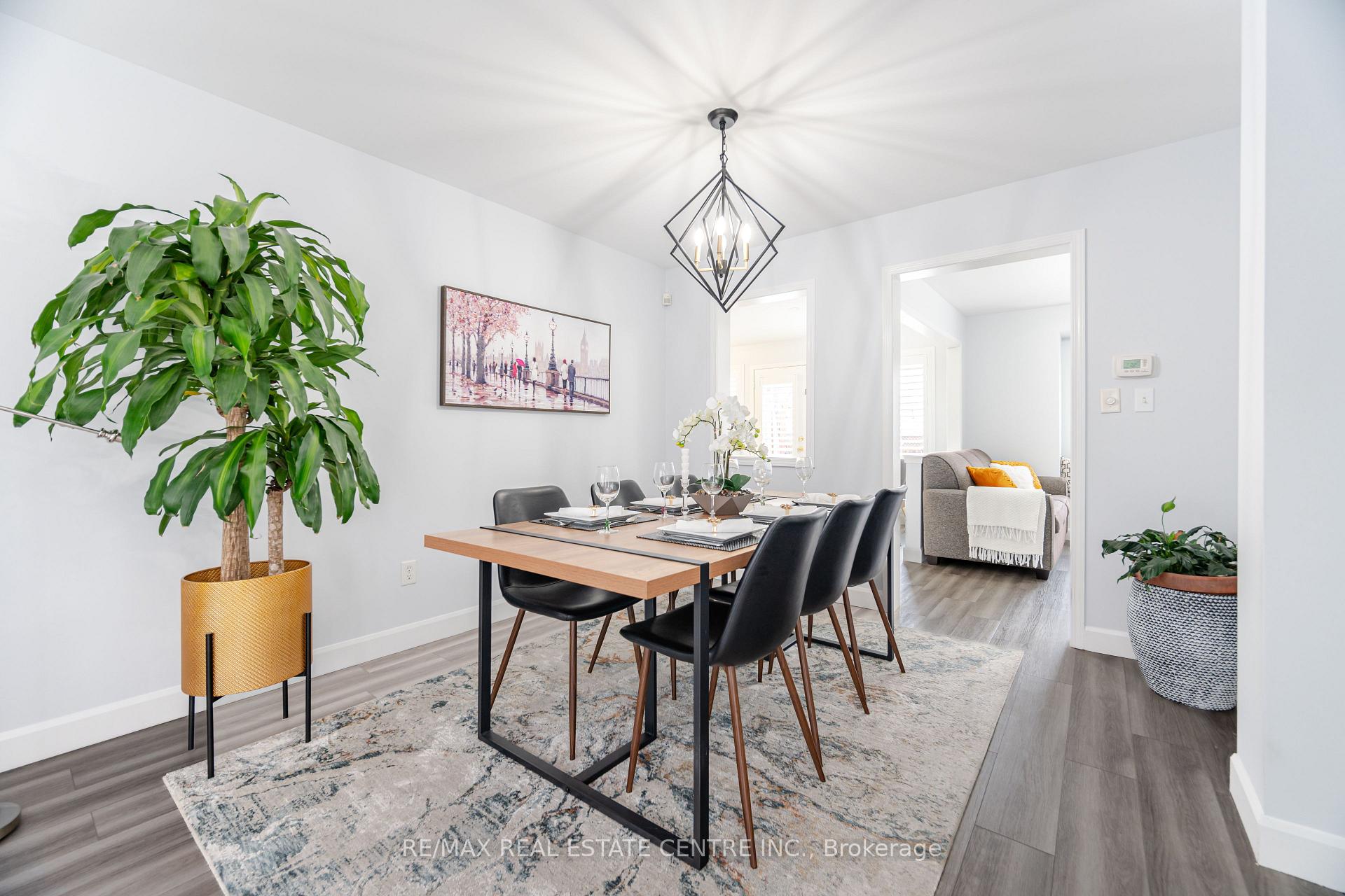 Photo 9 of 5575 Thorn Lane, Burlington, Orchard — HOMEH