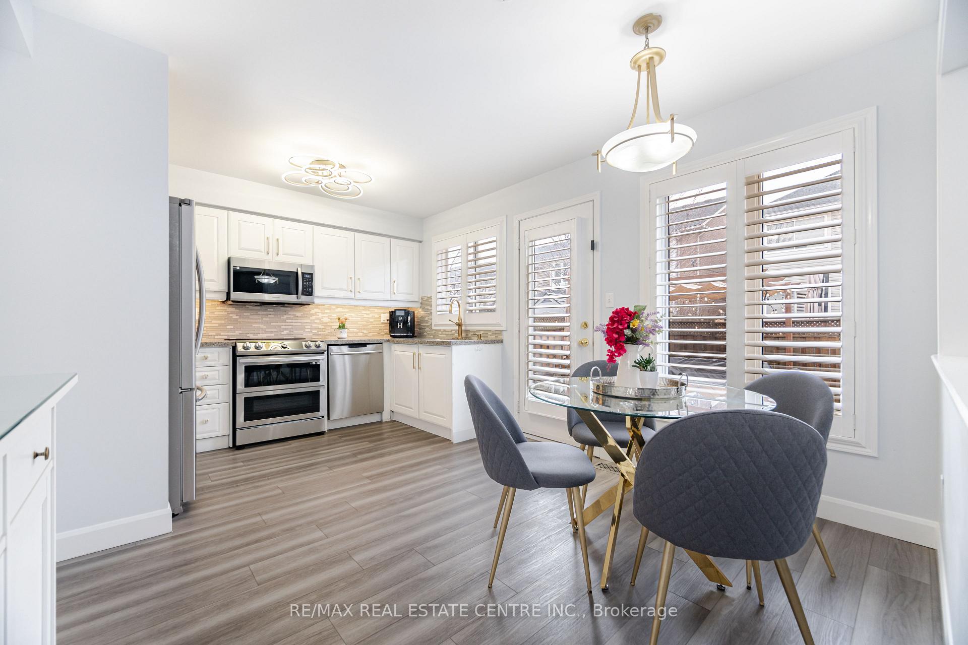 Photo 15 of 5575 Thorn Lane, Burlington, Orchard — HOMEH
