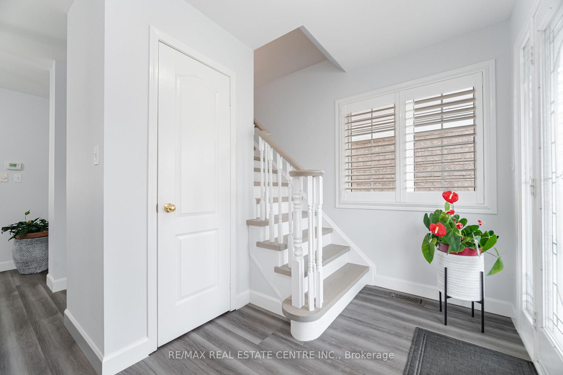 Photo 23 of 5575 Thorn Lane, Burlington, Orchard — HOMEH