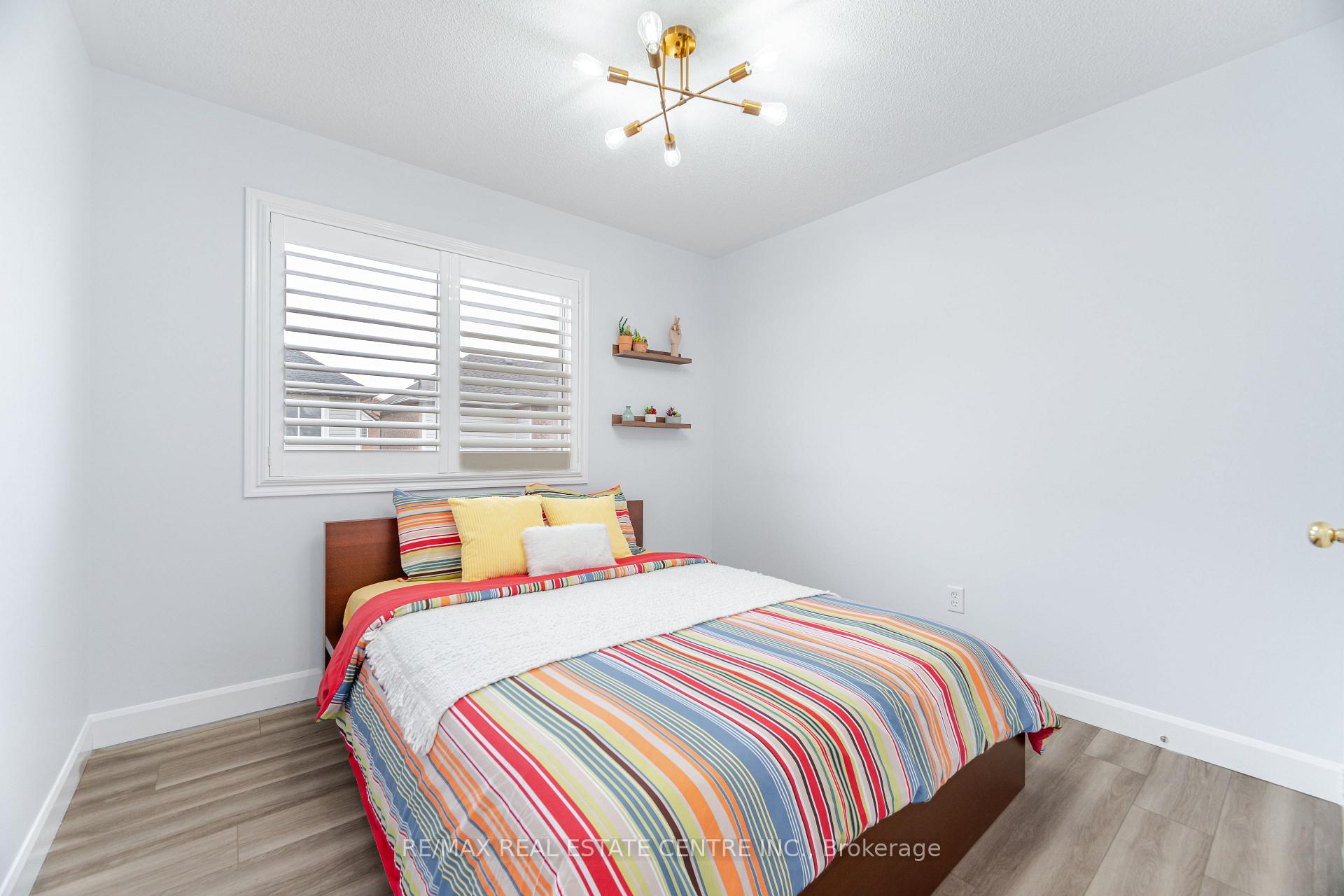 Photo 33 of 5575 Thorn Lane, Burlington, Orchard — HOMEH