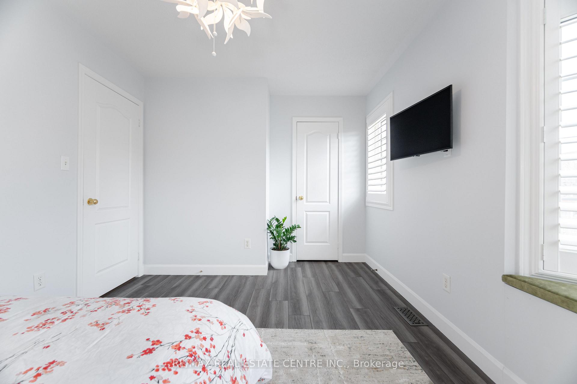 Photo 39 of 5575 Thorn Lane, Burlington, Orchard — HOMEH