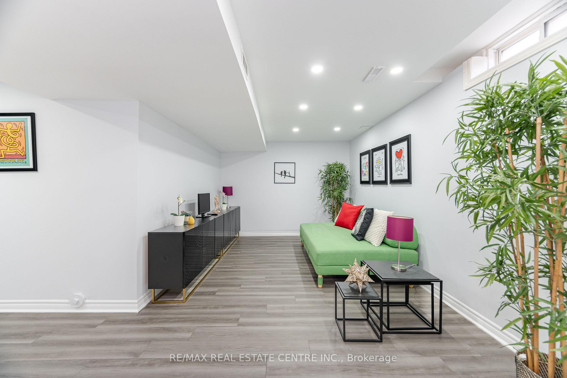 Photo 43 of 5575 Thorn Lane, Burlington, Orchard — HOMEH