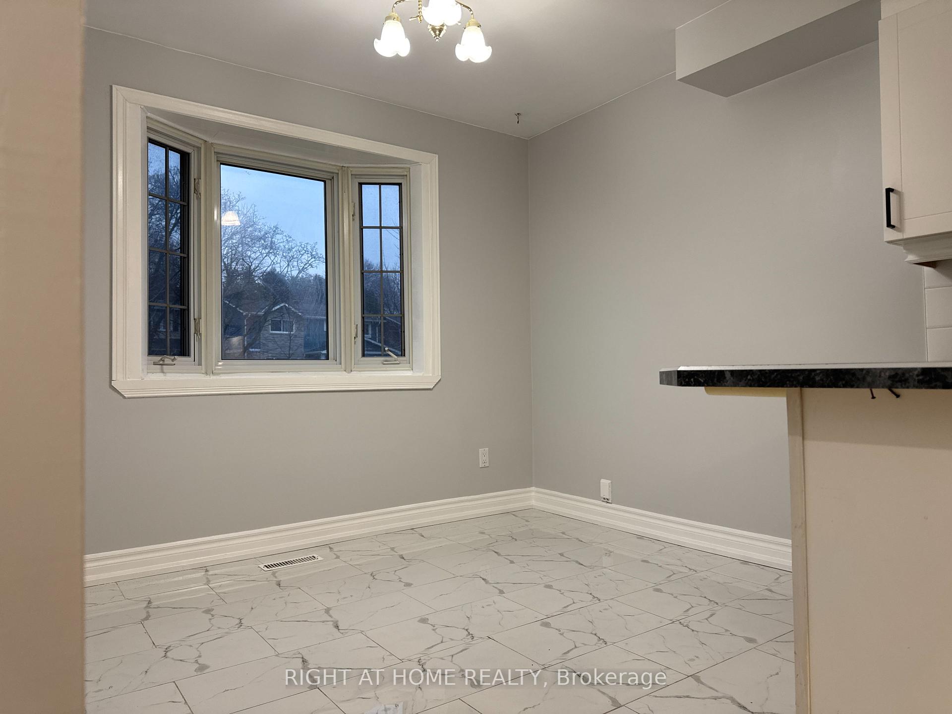 Photo 10 of 1222 Cherrydown Drive, Oshawa, Donevan — HOMEH