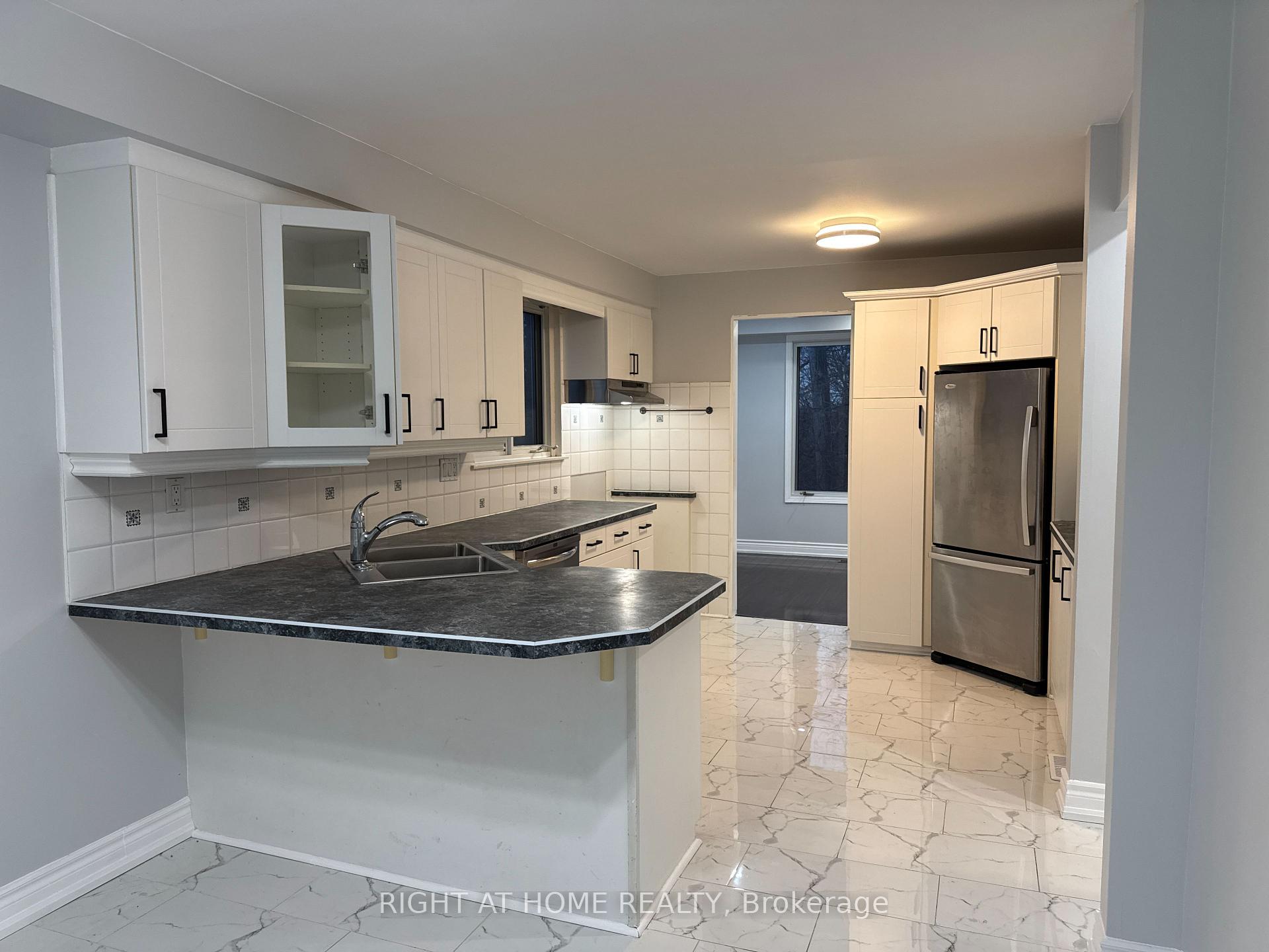 Photo 14 of 1222 Cherrydown Drive, Oshawa, Donevan — HOMEH