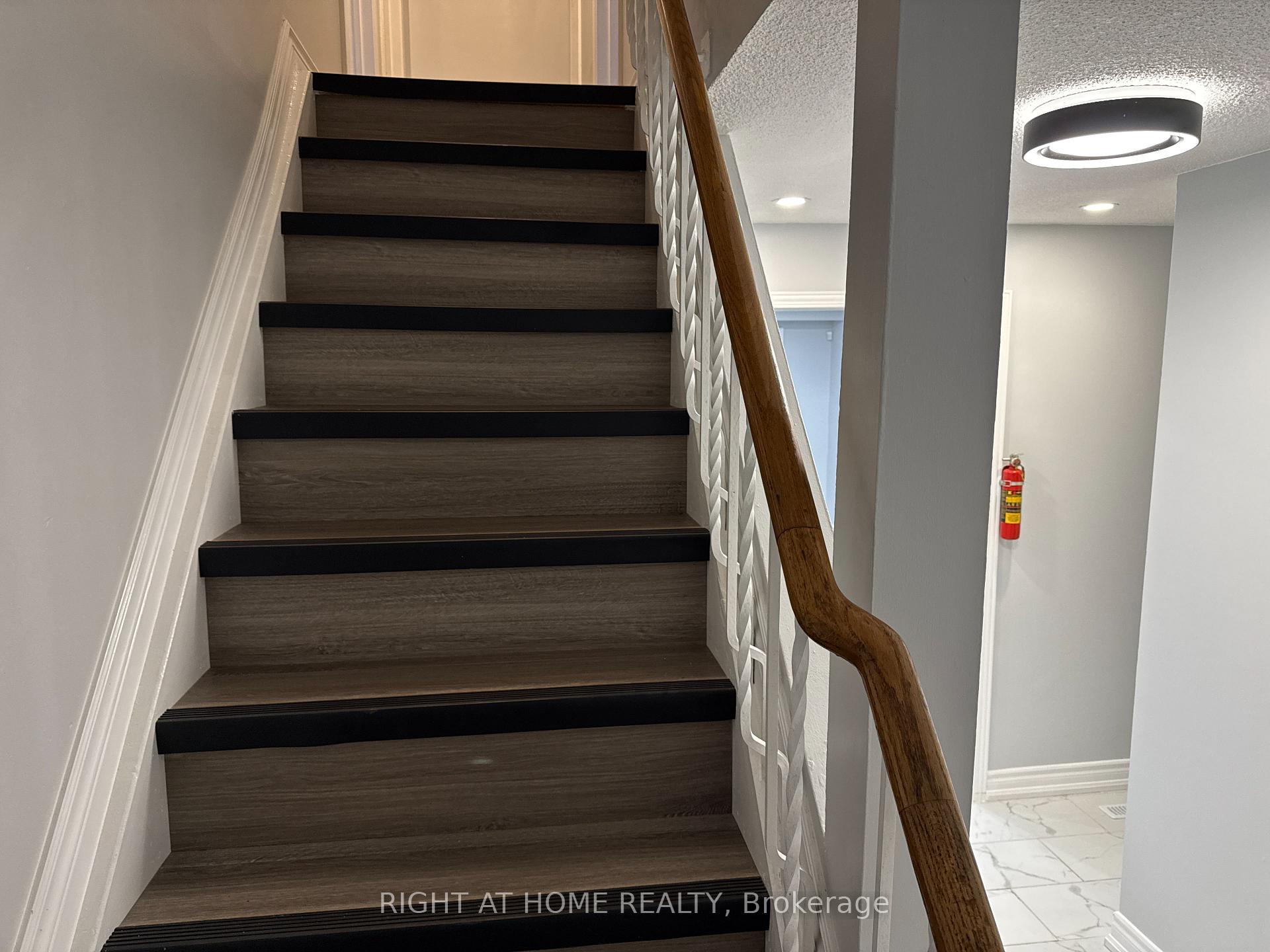 Photo 27 of 1222 Cherrydown Drive, Oshawa, Donevan — HOMEH