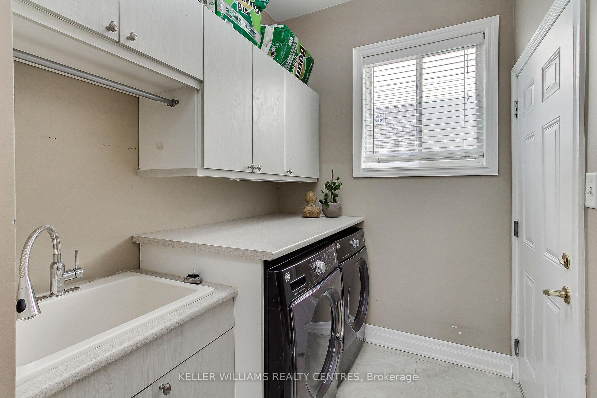 Photo 21 of 3 Shalom Way, Barrie, Painswick South — HOMEH