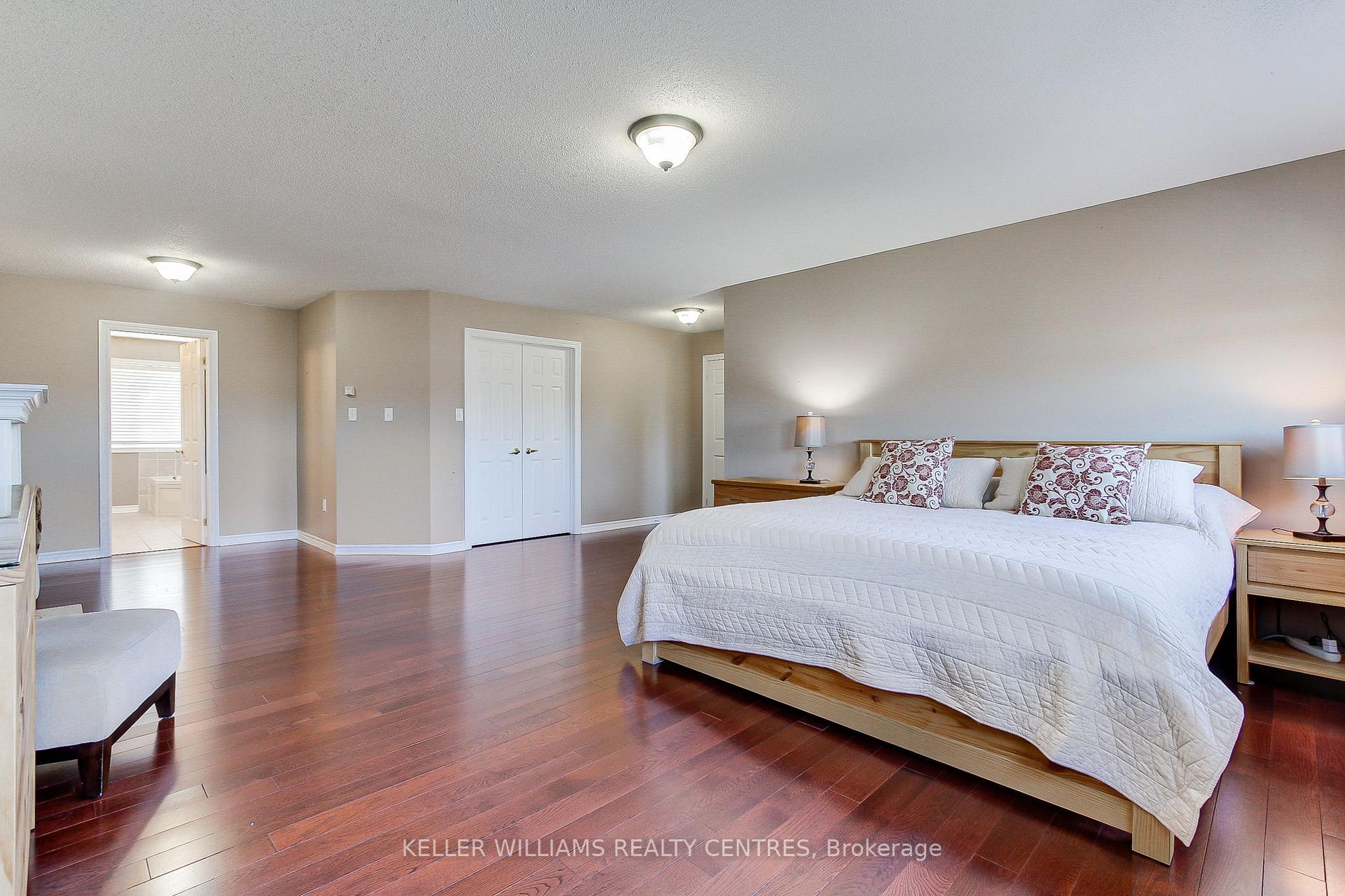 Photo 23 of 3 Shalom Way, Barrie, Painswick South — HOMEH