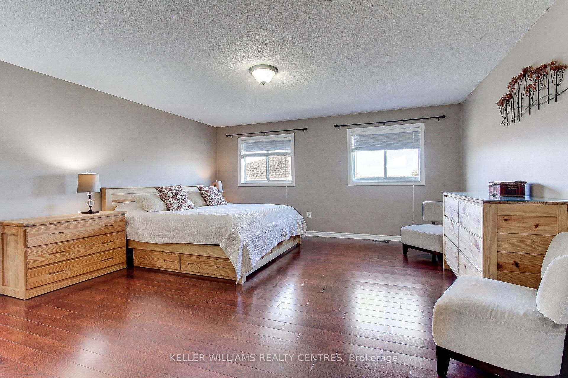 Photo 25 of 3 Shalom Way, Barrie, Painswick South — HOMEH