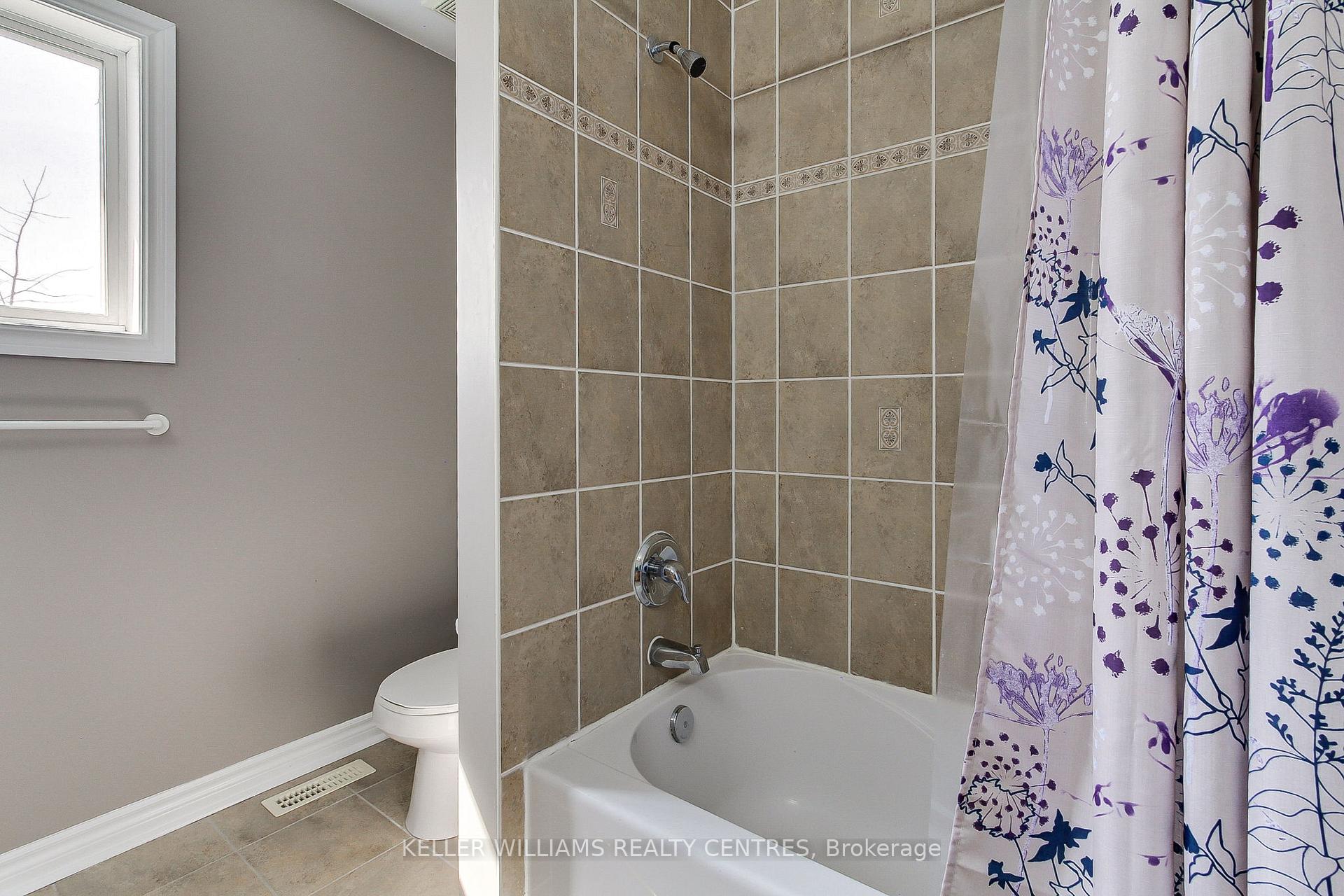 Photo 35 of 3 Shalom Way, Barrie, Painswick South — HOMEH