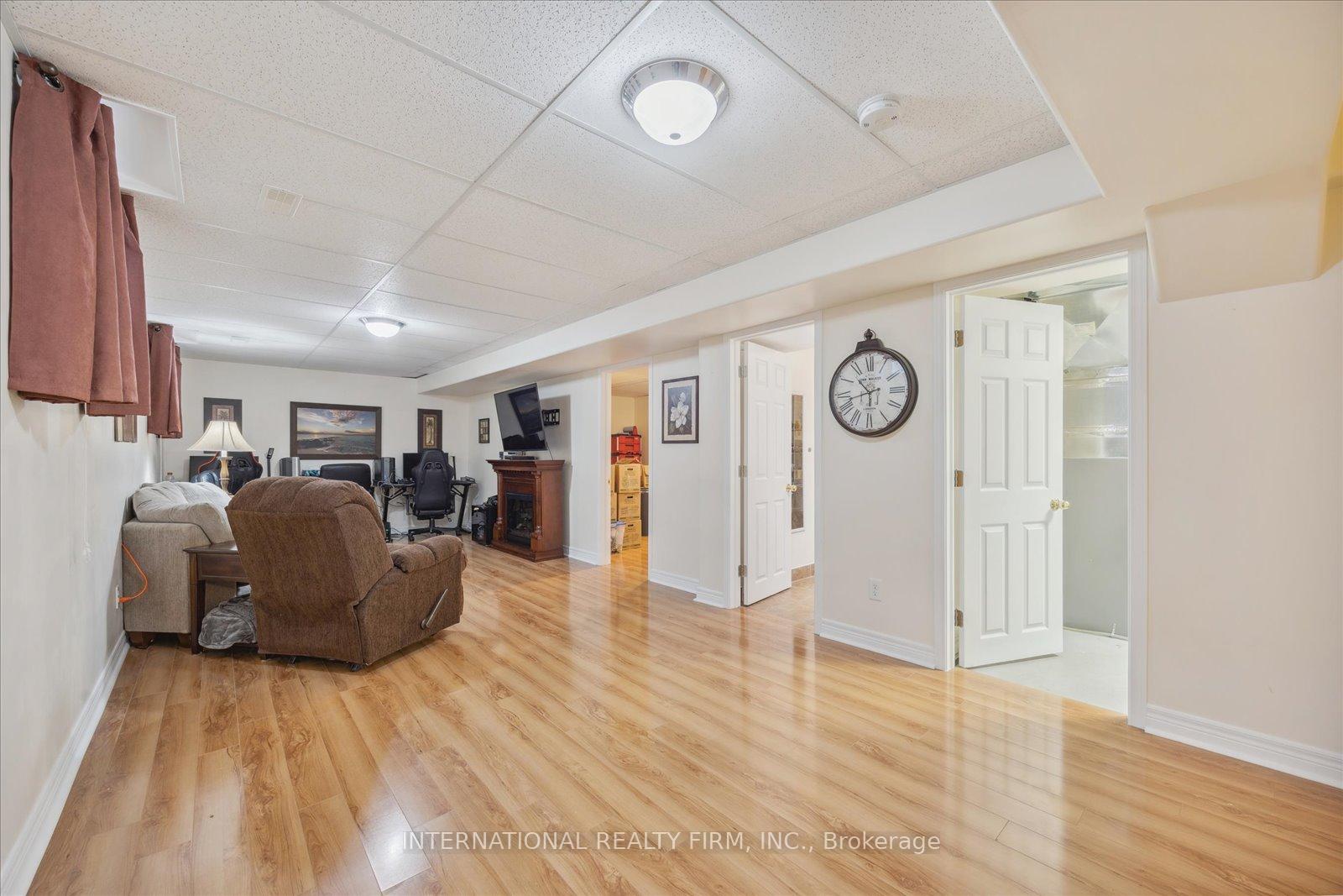 Photo 20 of 1306 Macinally Court, Oshawa, Pinecrest — HOMEH