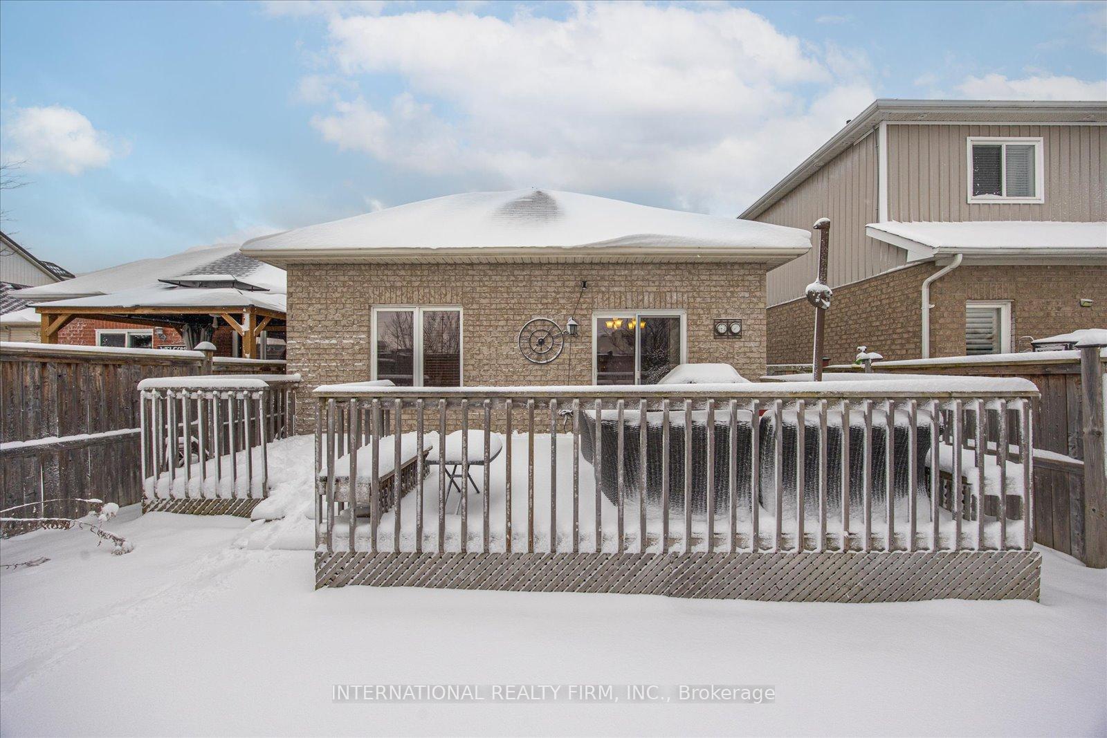 Photo 23 of 1306 Macinally Court, Oshawa, Pinecrest — HOMEH