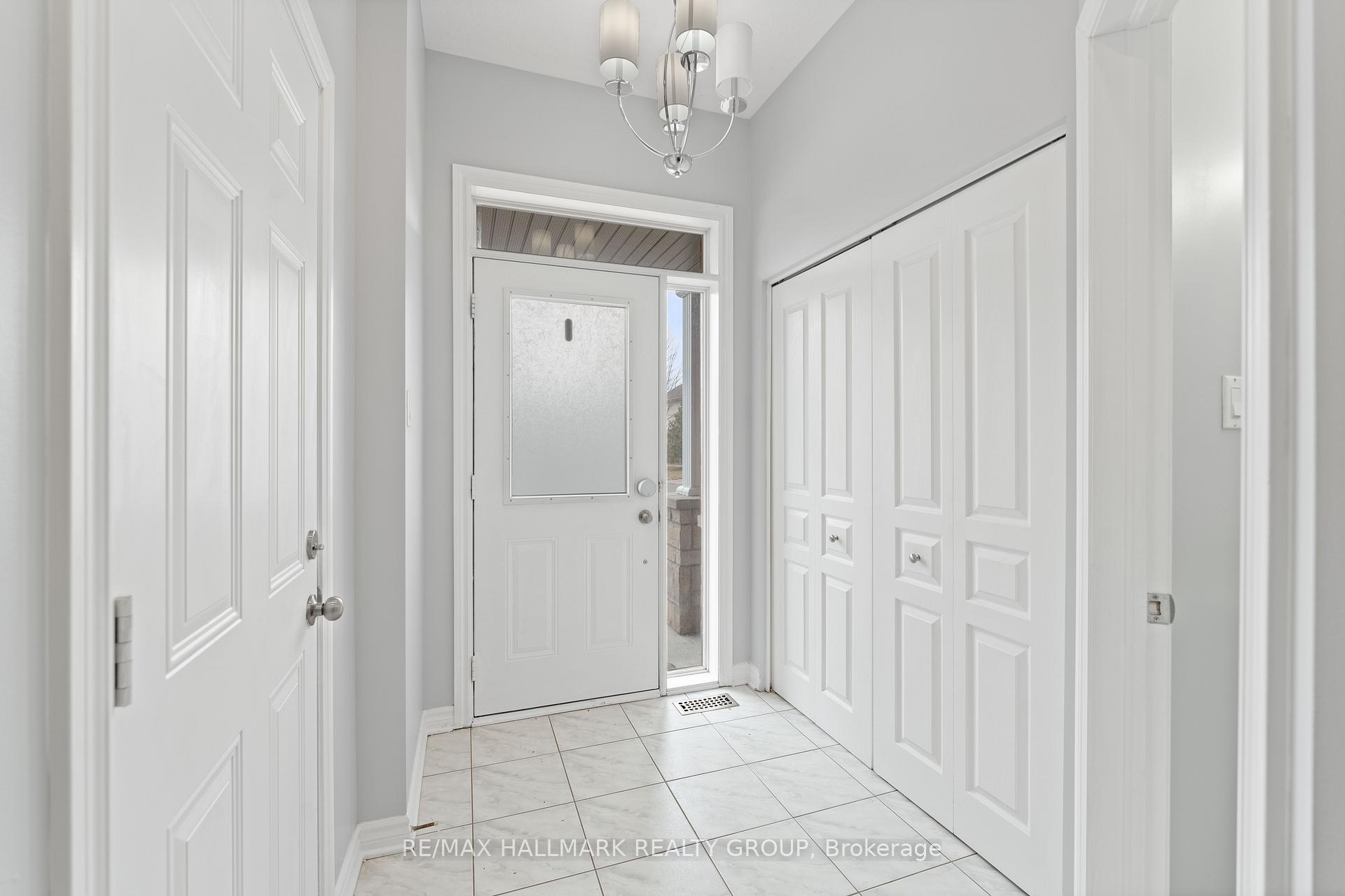 Photo 3 of 185 Claridge Drive, Ottawa, Barrhaven - Longfields — HOMEH