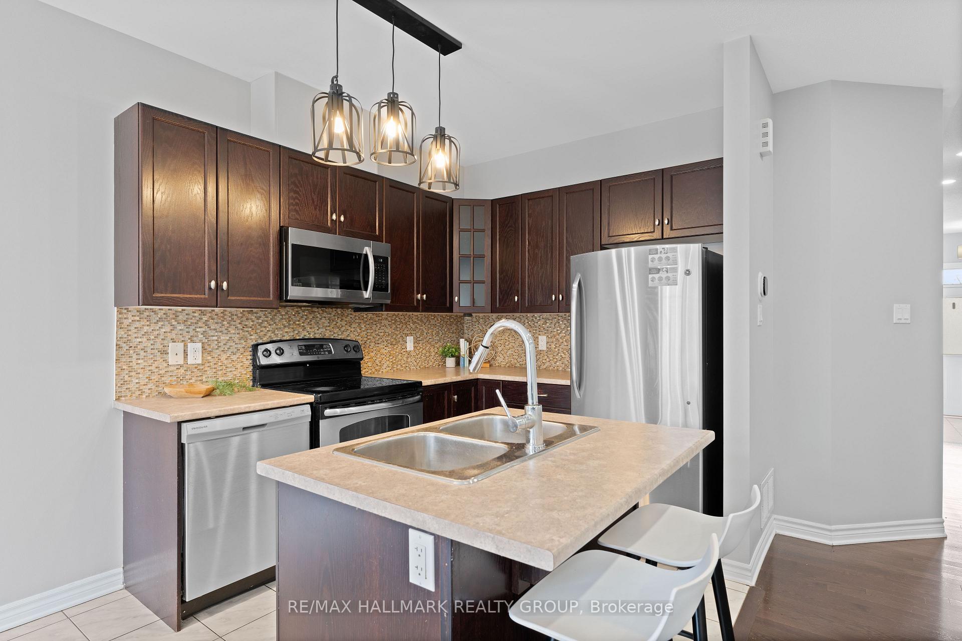 Photo 11 of 185 Claridge Drive, Ottawa, Barrhaven - Longfields — HOMEH