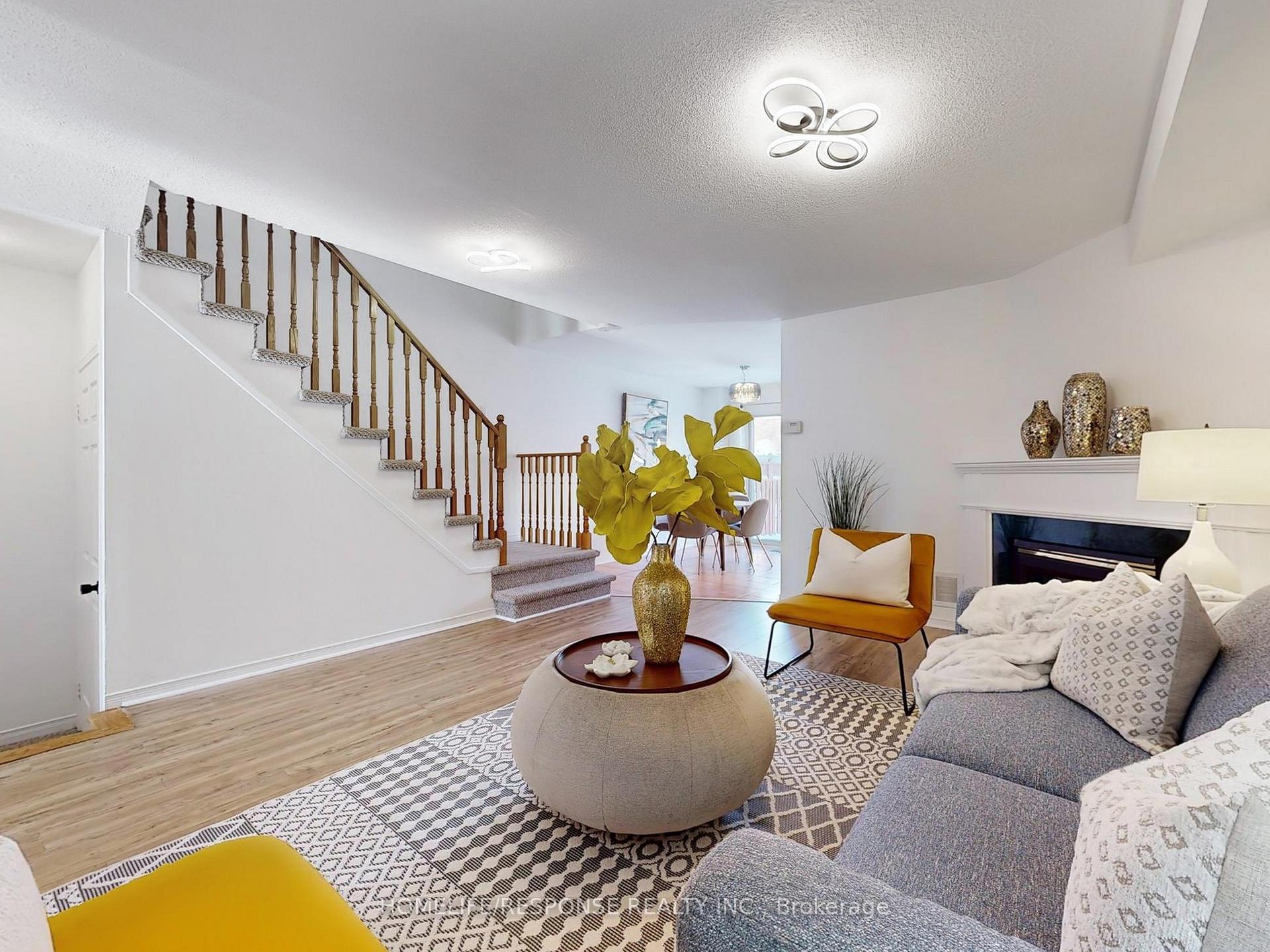 Photo 12 of 5109 Falconcrest Drive, Burlington, Uptown — HOMEH