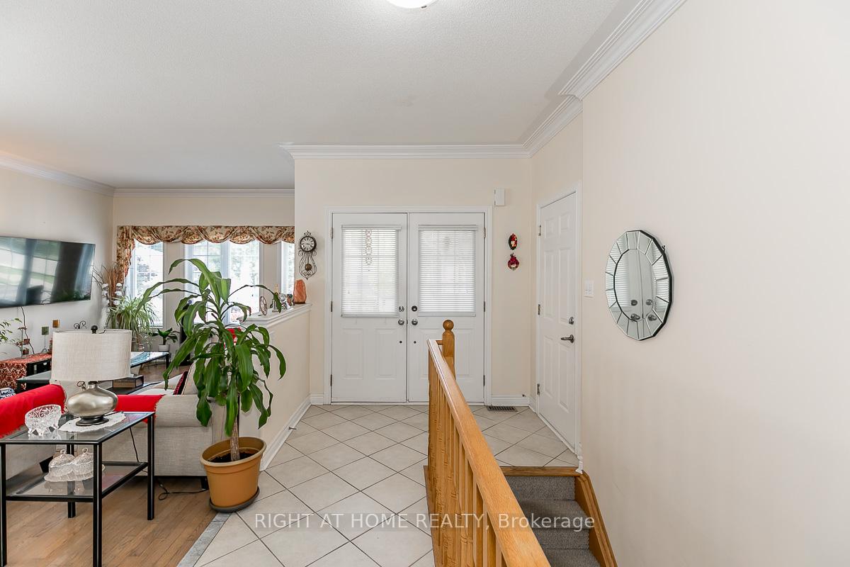 Photo 4 of 71 Ruffet Drive, Barrie, Edgehill Drive — HOMEH