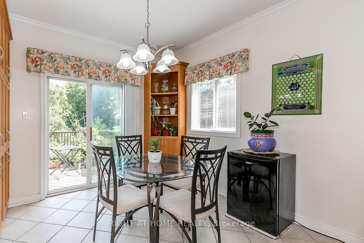 Photo 16 of 71 Ruffet Drive, Barrie, Edgehill Drive — HOMEH