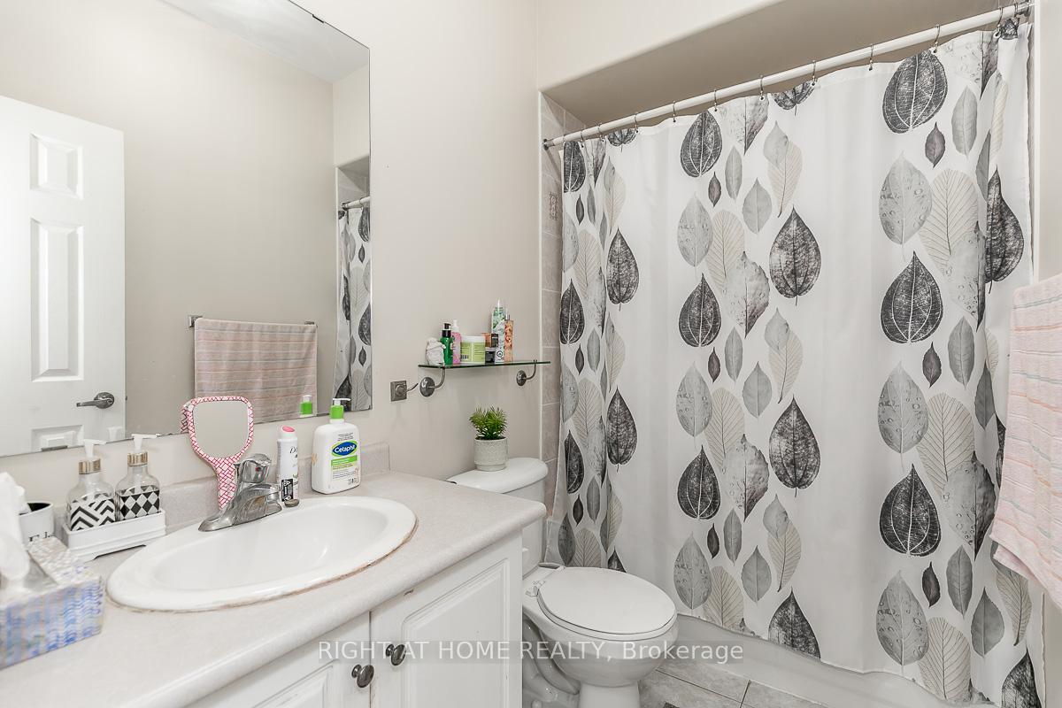 Photo 26 of 71 Ruffet Drive, Barrie, Edgehill Drive — HOMEH