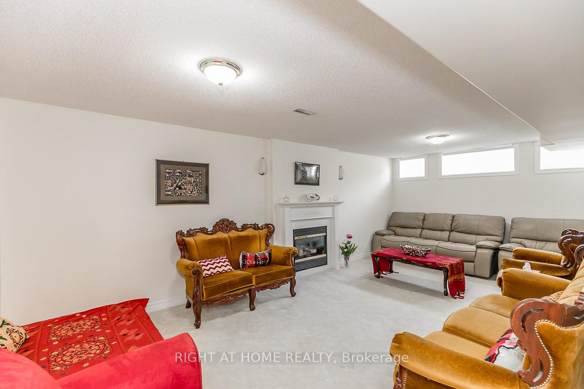 Photo 28 of 71 Ruffet Drive, Barrie, Edgehill Drive — HOMEH