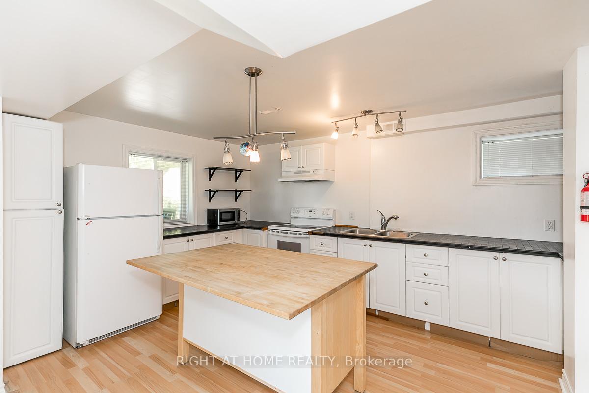 Photo 38 of 71 Ruffet Drive, Barrie, Edgehill Drive — HOMEH