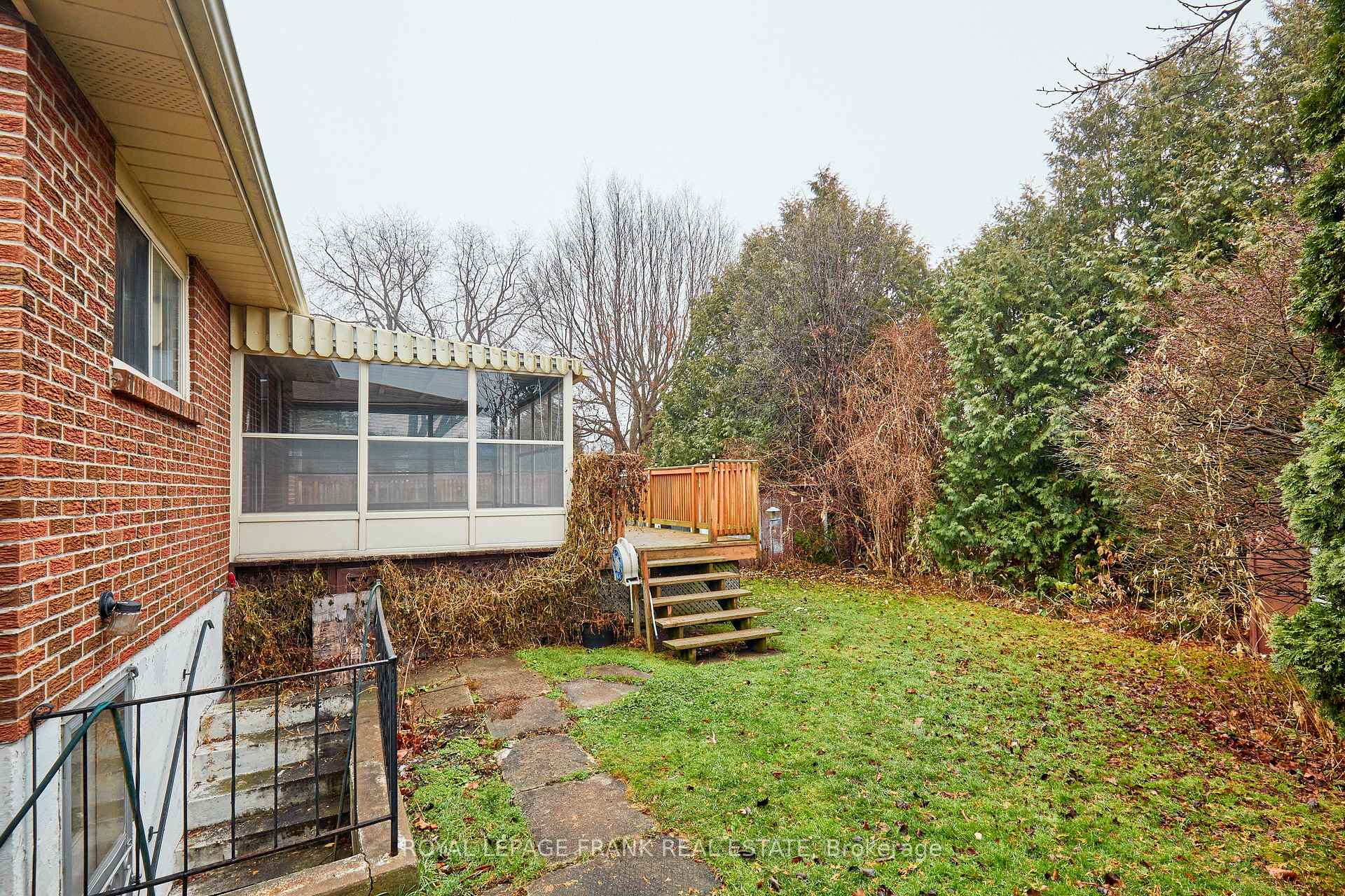Photo 28 of 989 Ronlea Avenue, Oshawa, Donevan — HOMEH