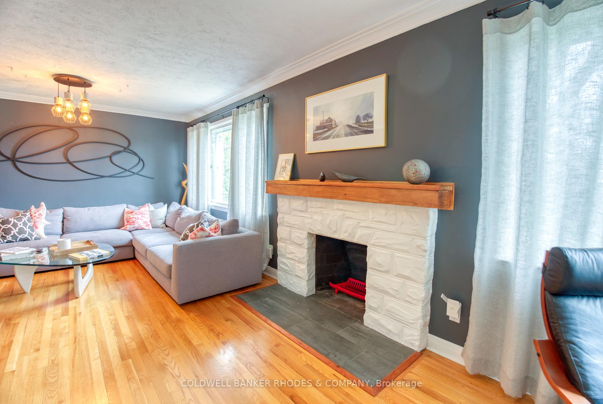 Photo 5 of 2066 Black Friars Road, Ottawa, Carlingwood — HOMEH