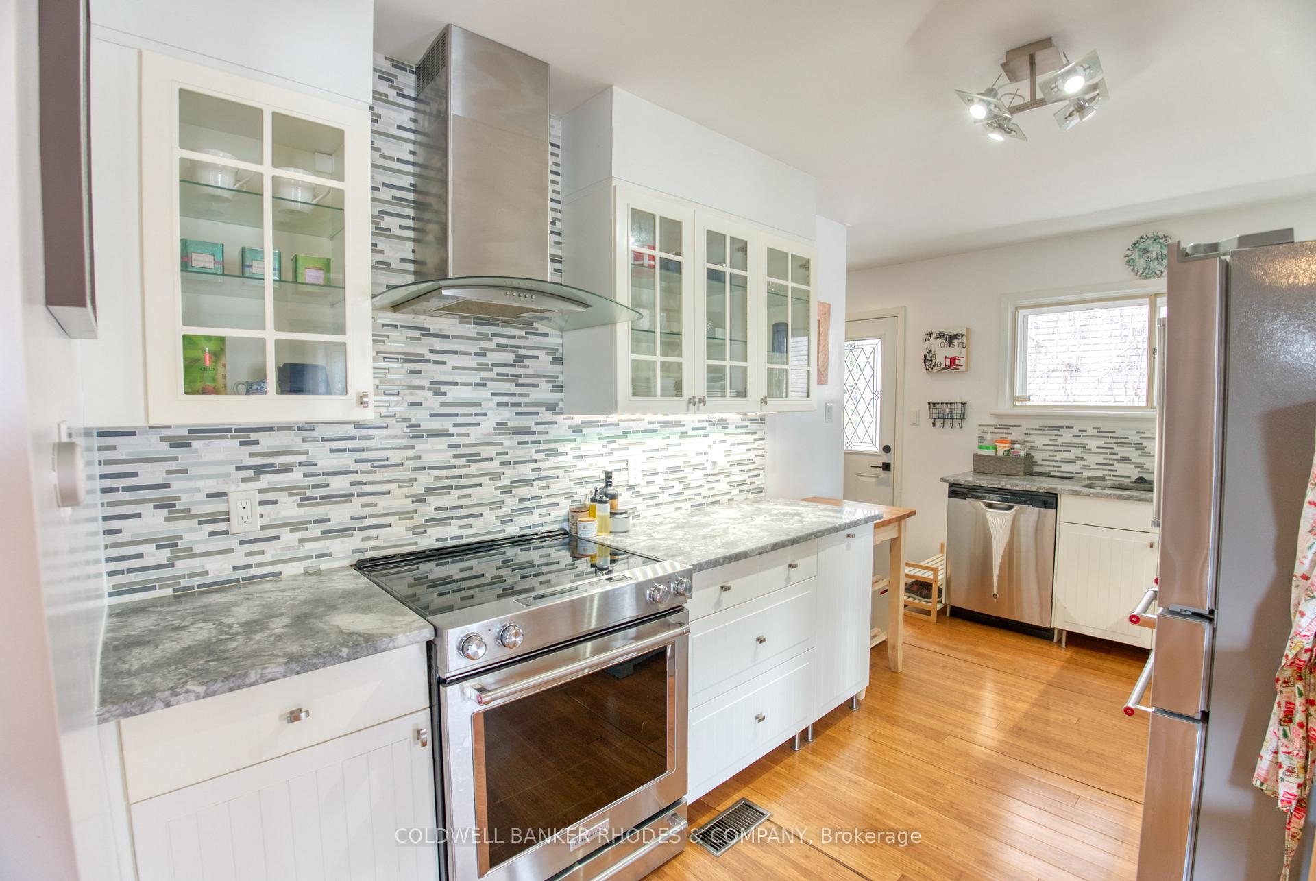 Photo 6 of 2066 Black Friars Road, Ottawa, Carlingwood — HOMEH